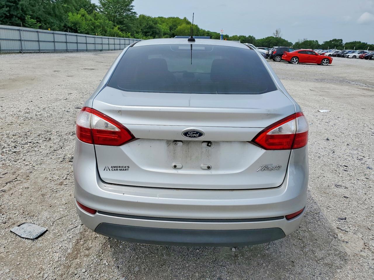 2015 Ford Fiesta S Silver vin: 3FADP4AJ1FM135835