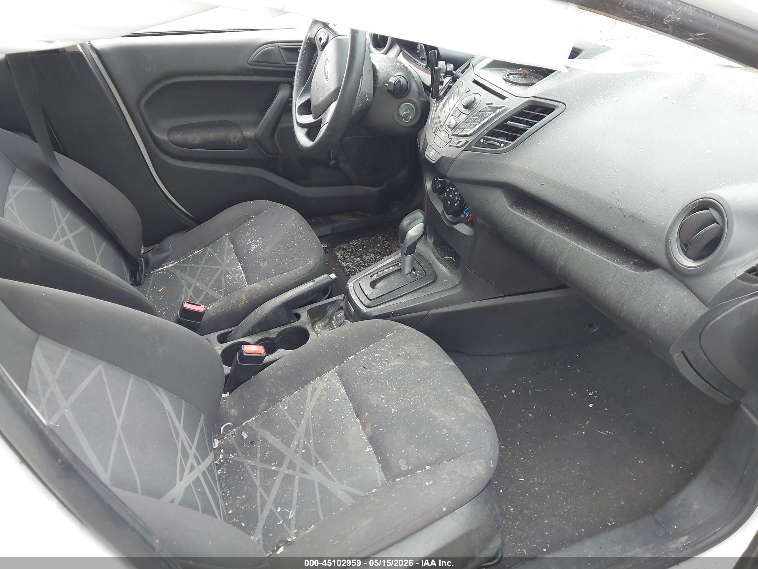 2014 Ford Fiesta S White vin: 3FADP4AJ2EM148057