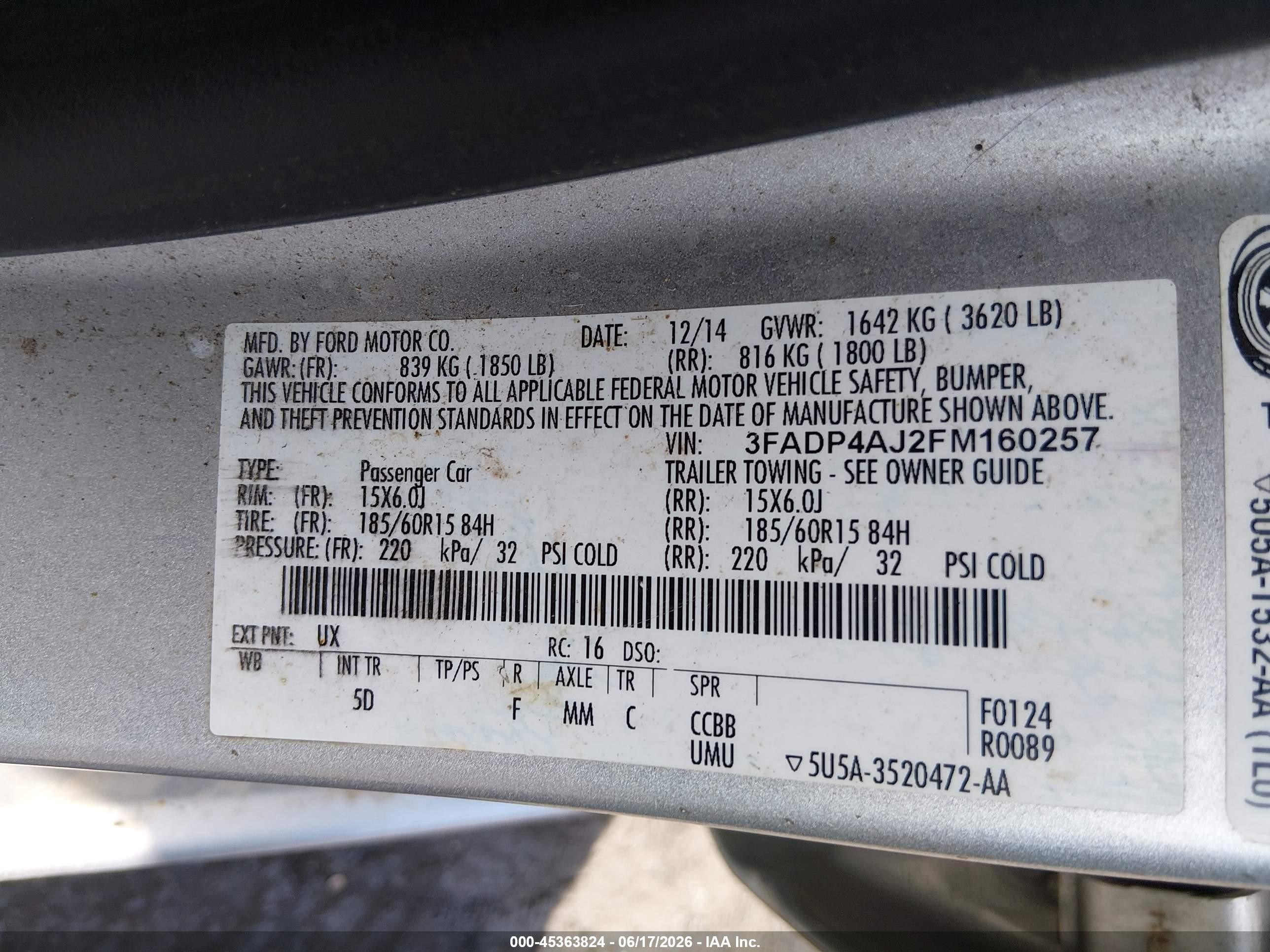 2015 Ford Fiesta S Серебряный vin: 3FADP4AJ2FM160257