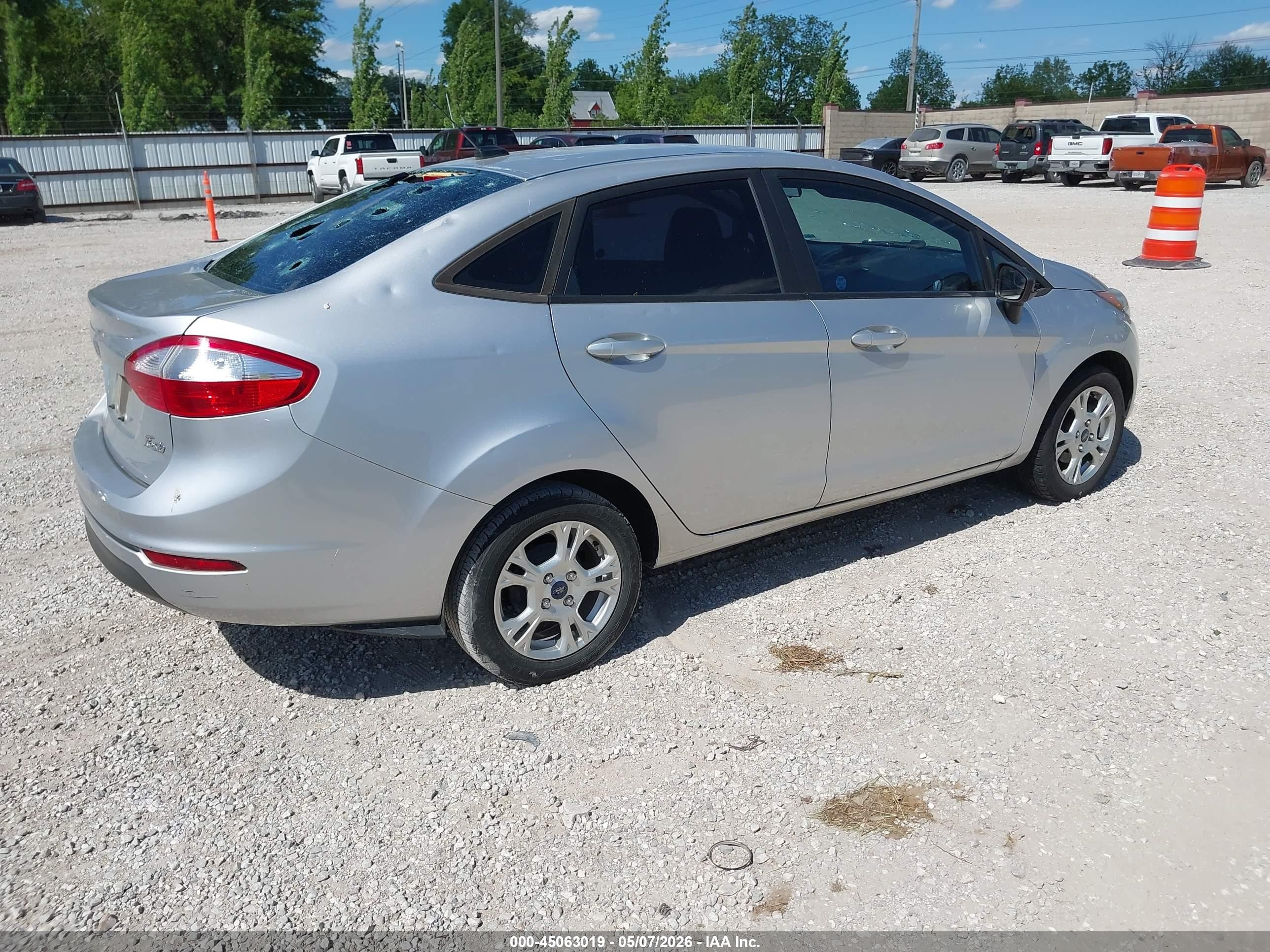 2019 Ford Fiesta S Silver vin: 3FADP4AJ2KM141119