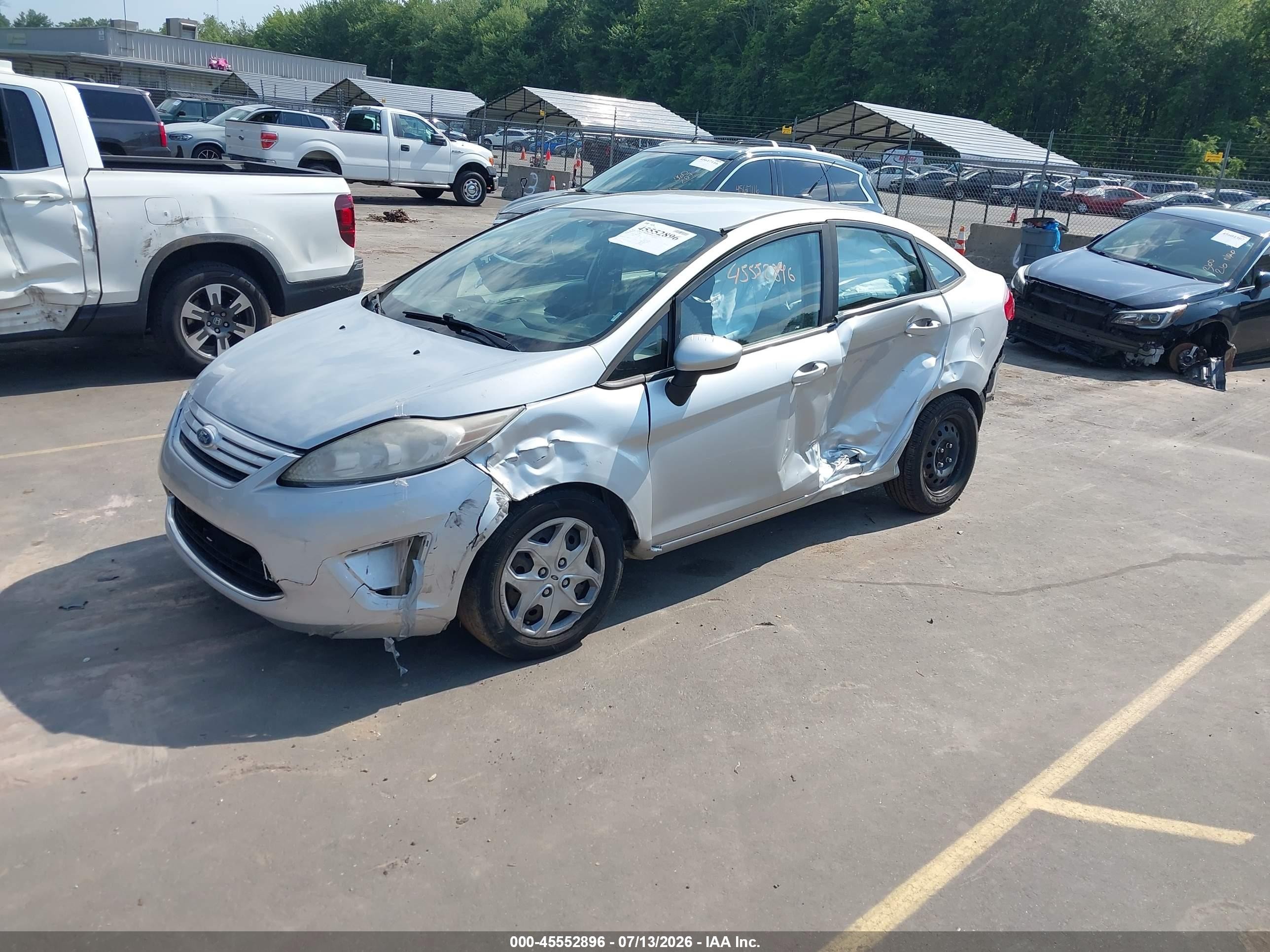 2011 Ford Fiesta S Silver vin: 3FADP4AJ2BM173696