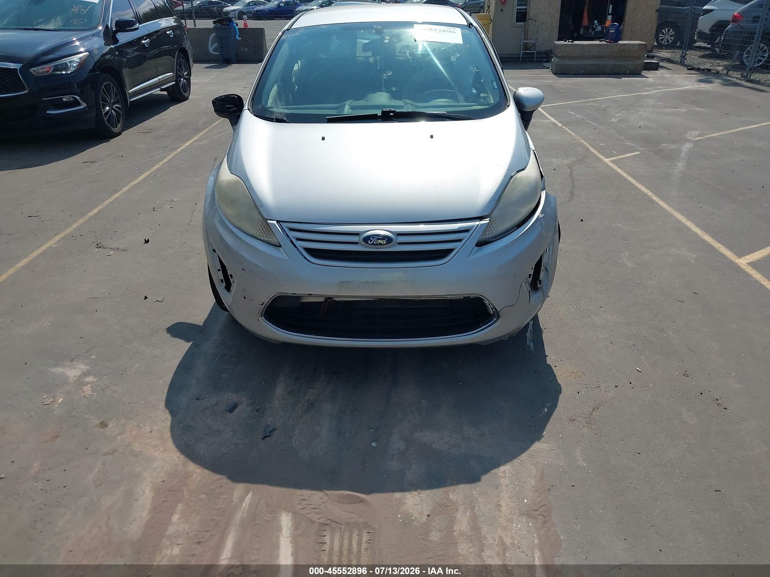 2011 Ford Fiesta S Silver vin: 3FADP4AJ2BM173696
