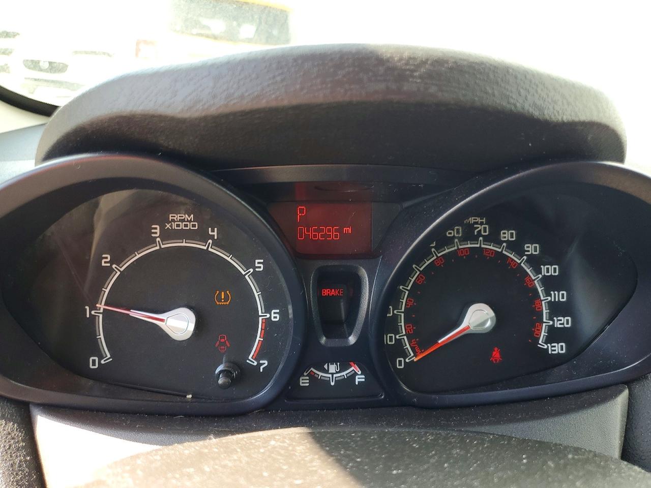 2012 Ford Fiesta Silver vin: 3FADP4AJ3CM153782