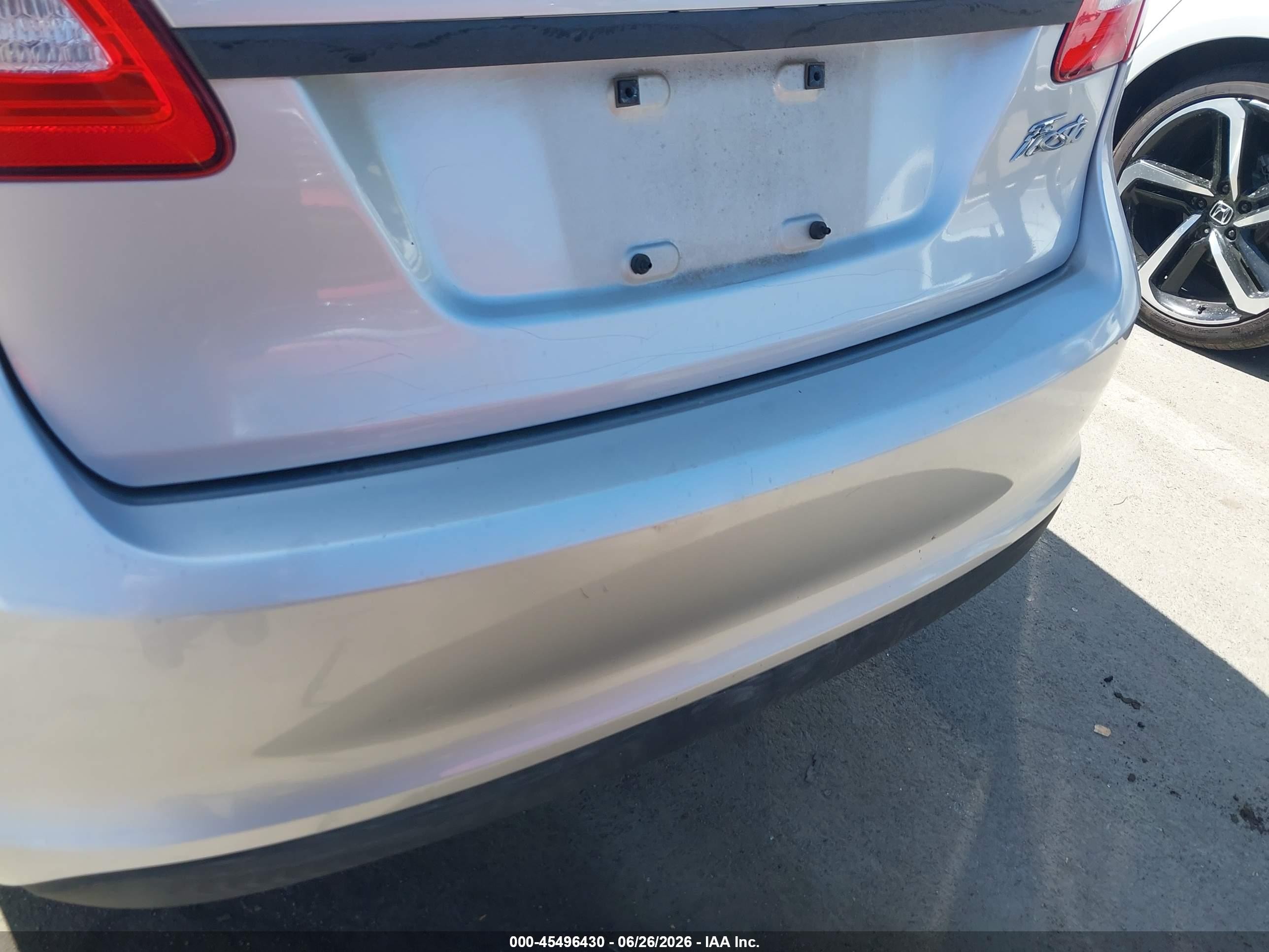 2012 Ford Fiesta S Silver vin: 3FADP4AJ3CM221806