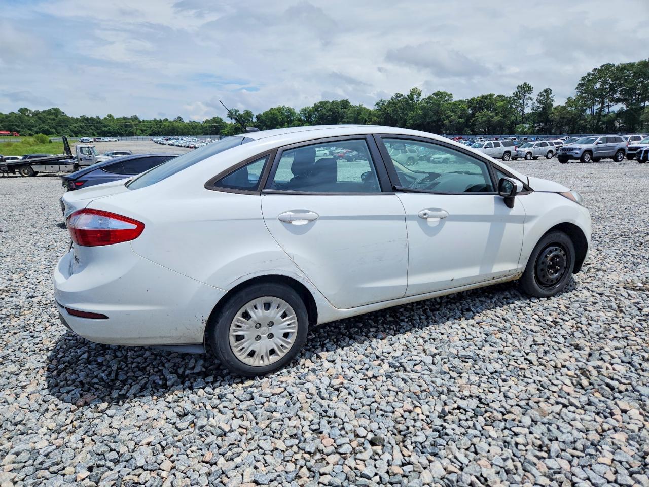 2014 Ford Fiesta S White vin: 3FADP4AJ3EM220819