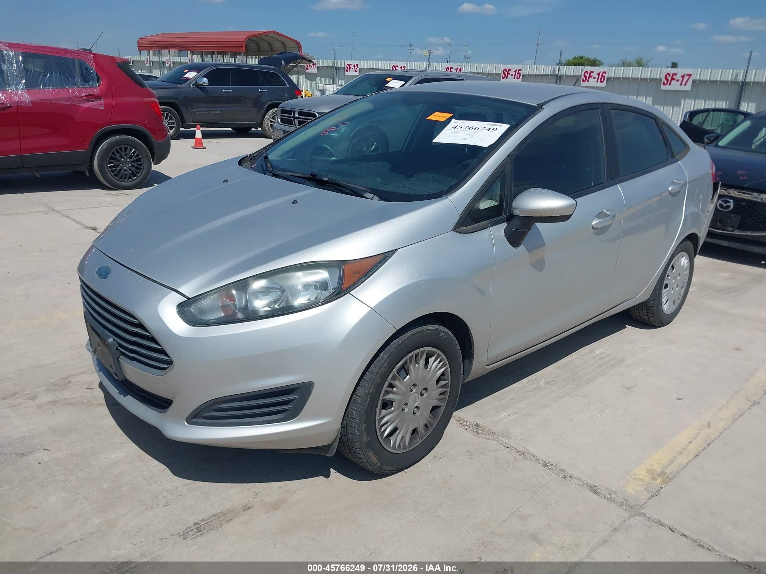 2015 Ford Fiesta S Silver vin: 3FADP4AJ3FM203200