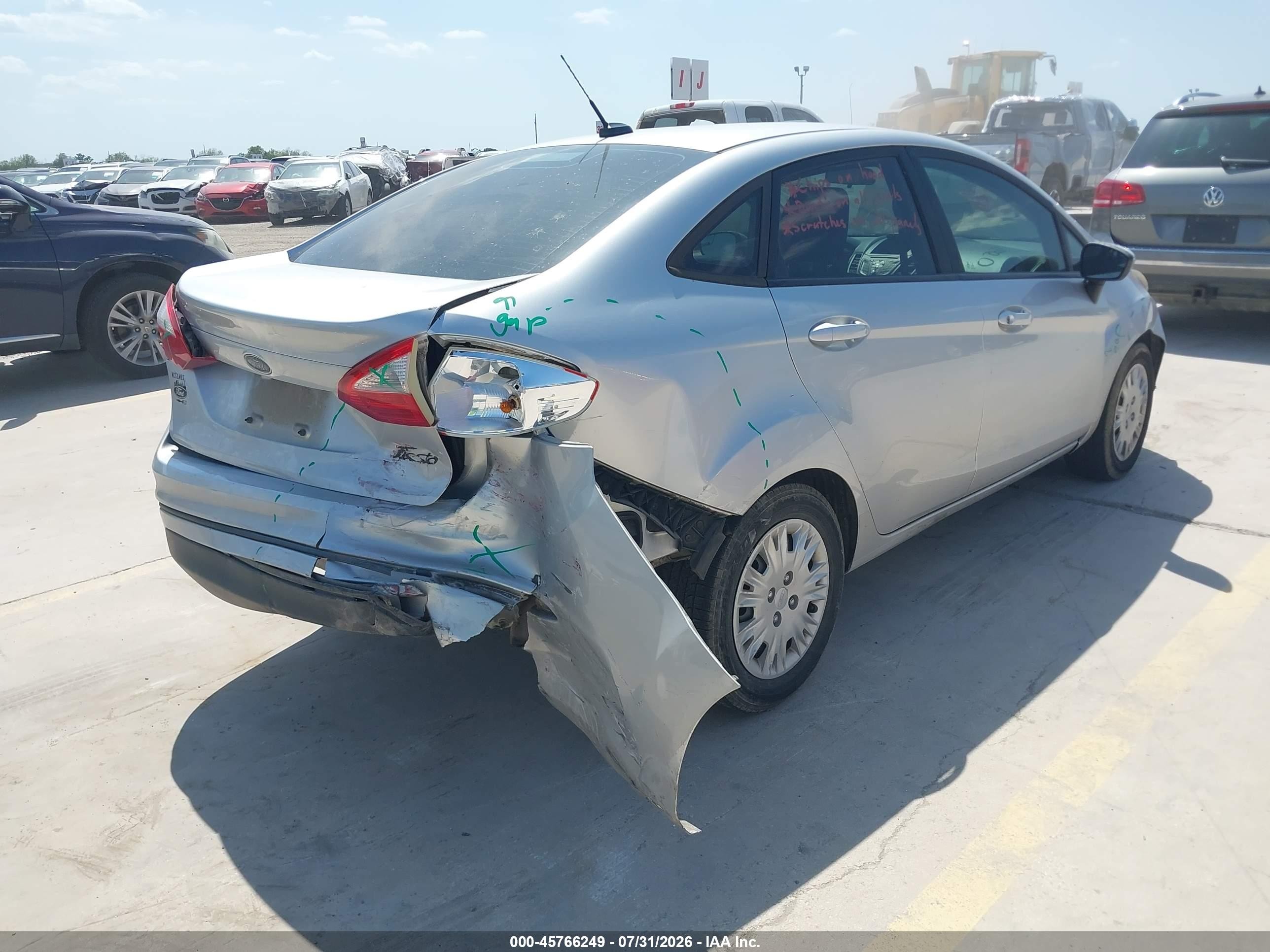 2015 Ford Fiesta S Silver vin: 3FADP4AJ3FM203200
