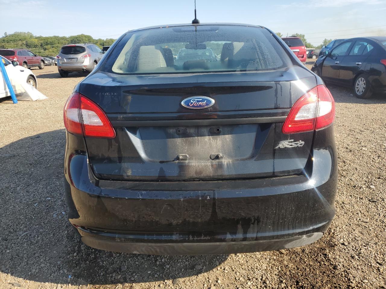 2012 Ford Fiesta S Черный vin: 3FADP4AJ4CM137266