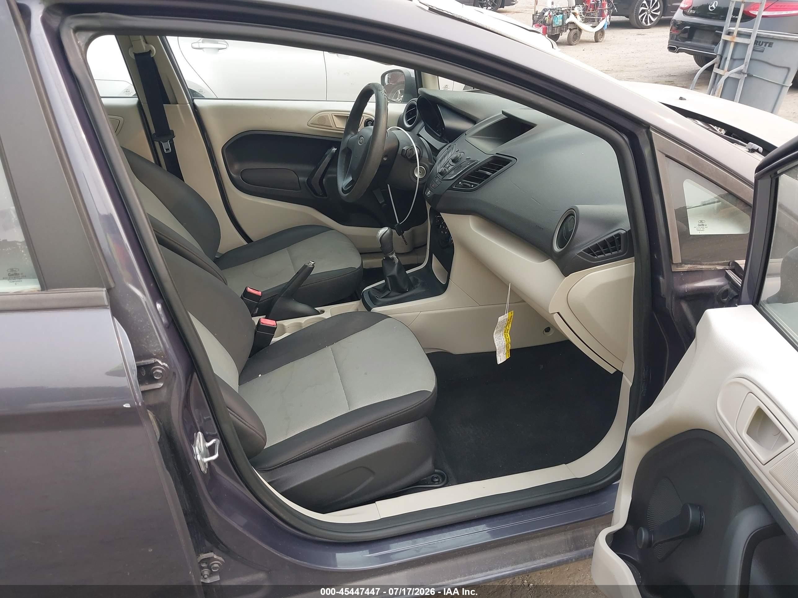 2013 Ford Fiesta S Gray vin: 3FADP4AJ4DM183133