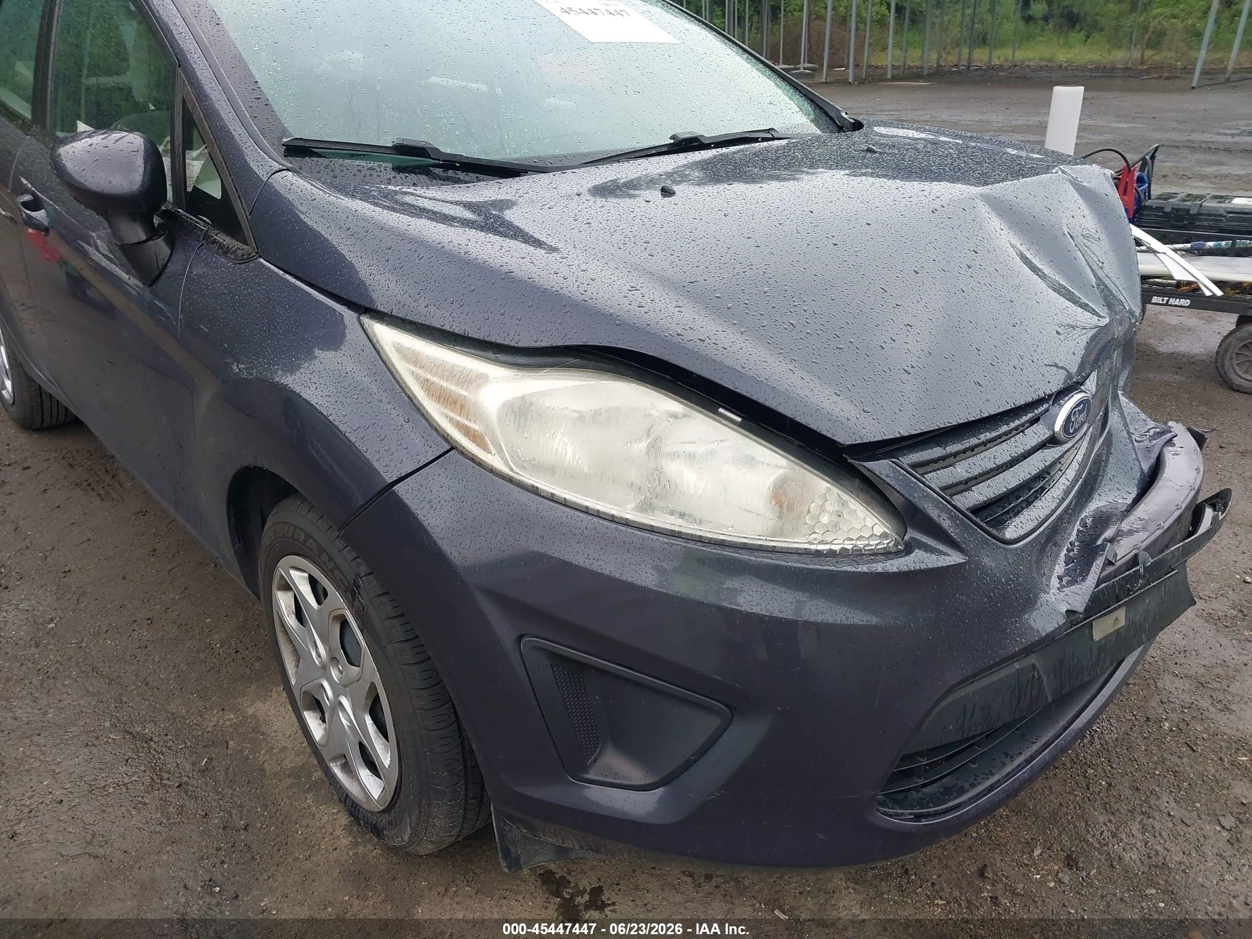 2013 Ford Fiesta S Gray vin: 3FADP4AJ4DM183133