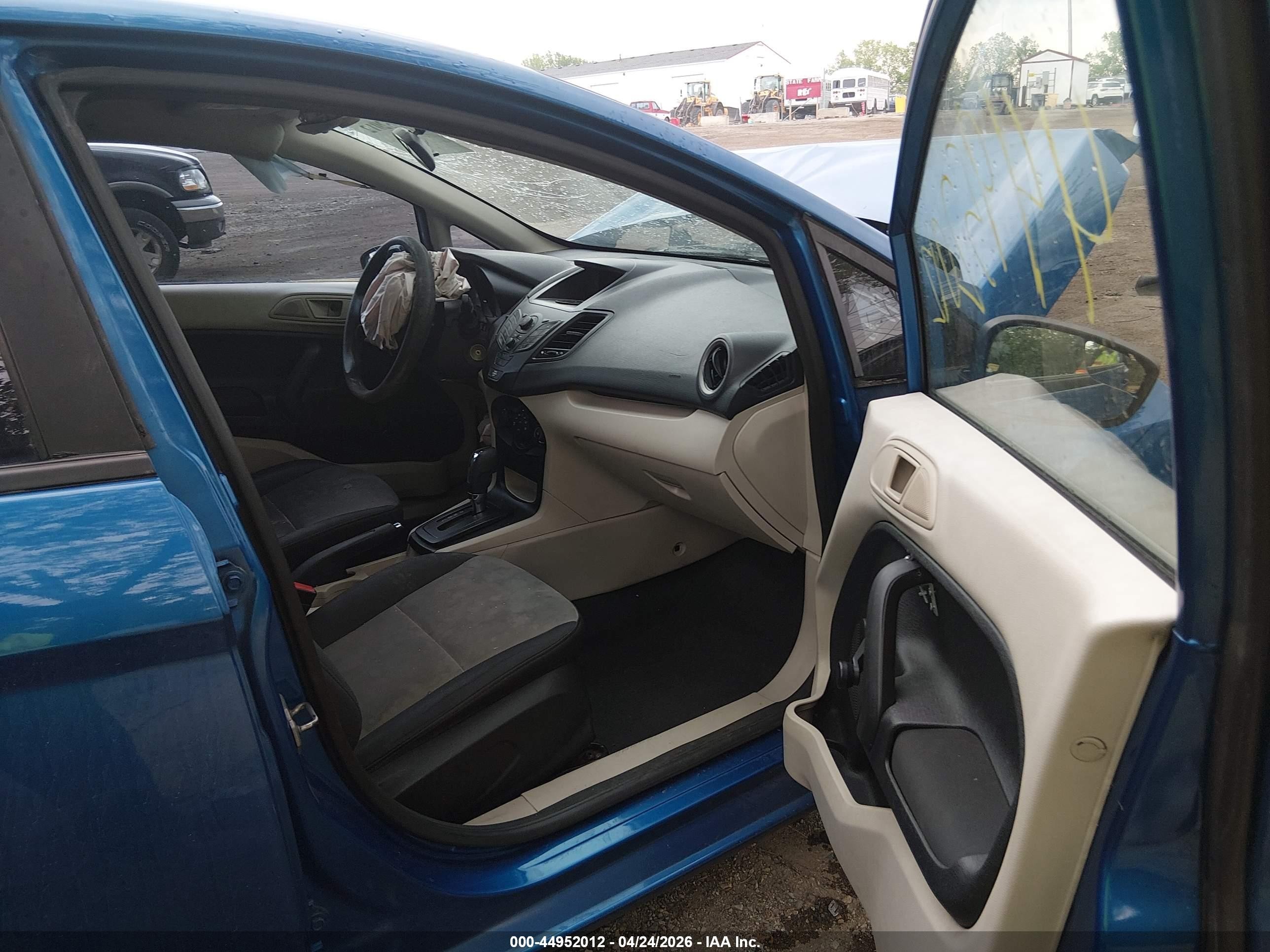 2011 Ford Fiesta S Синий vin: 3FADP4AJ5BM175961