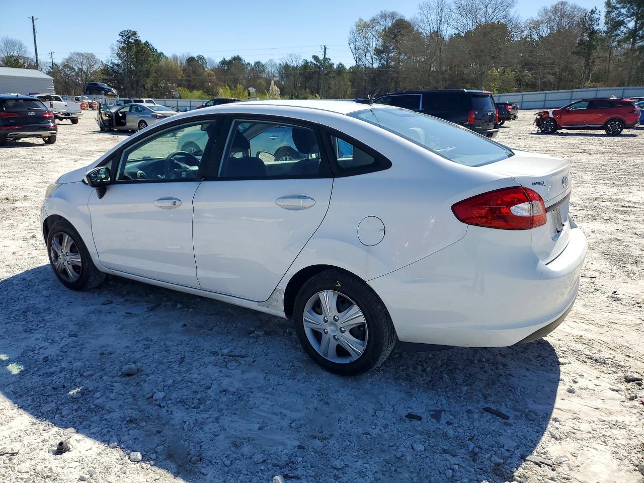 2012 Ford Fiesta S White vin: 3FADP4AJ5CM123425