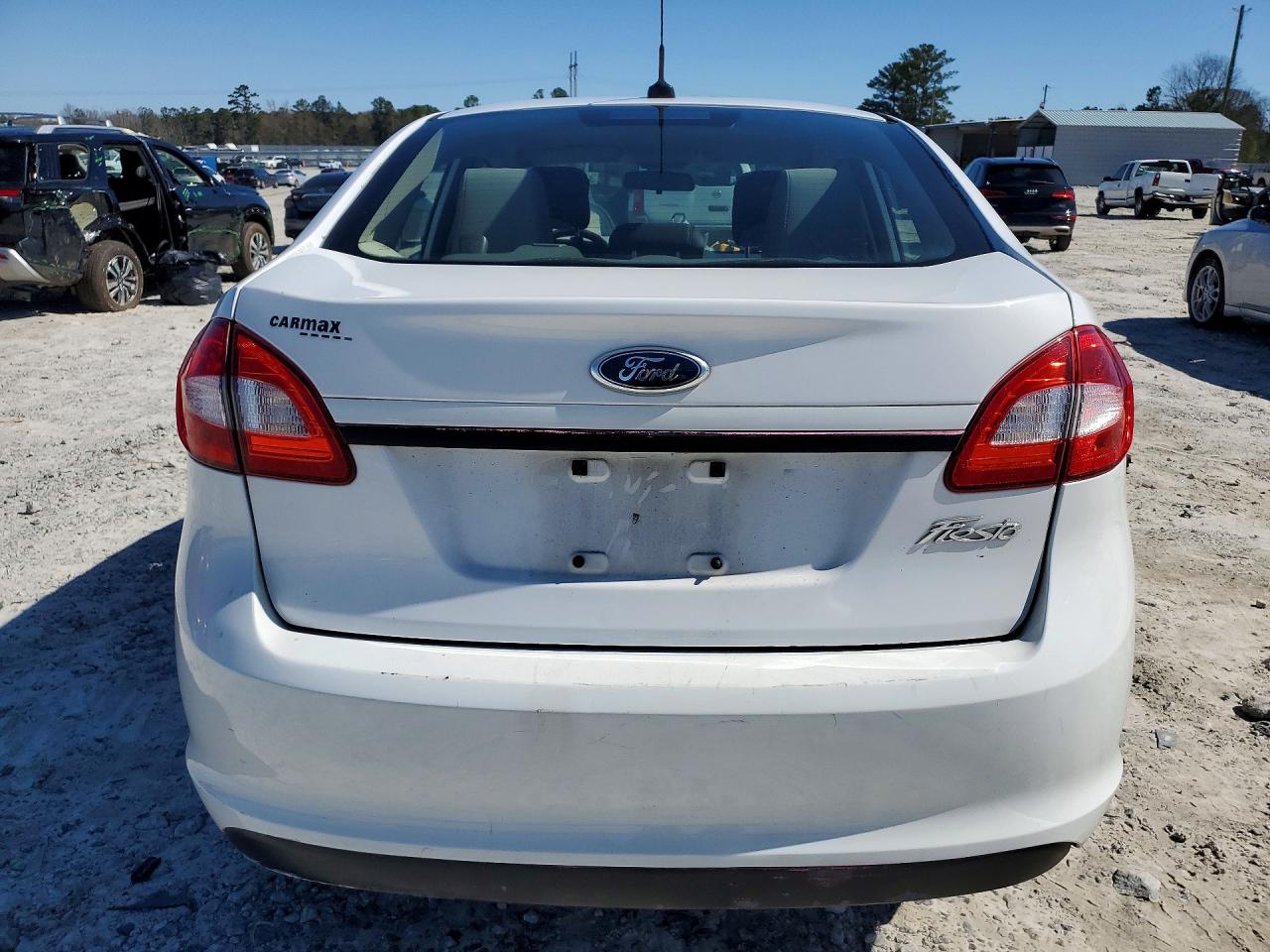 2012 Ford Fiesta S White vin: 3FADP4AJ5CM123425
