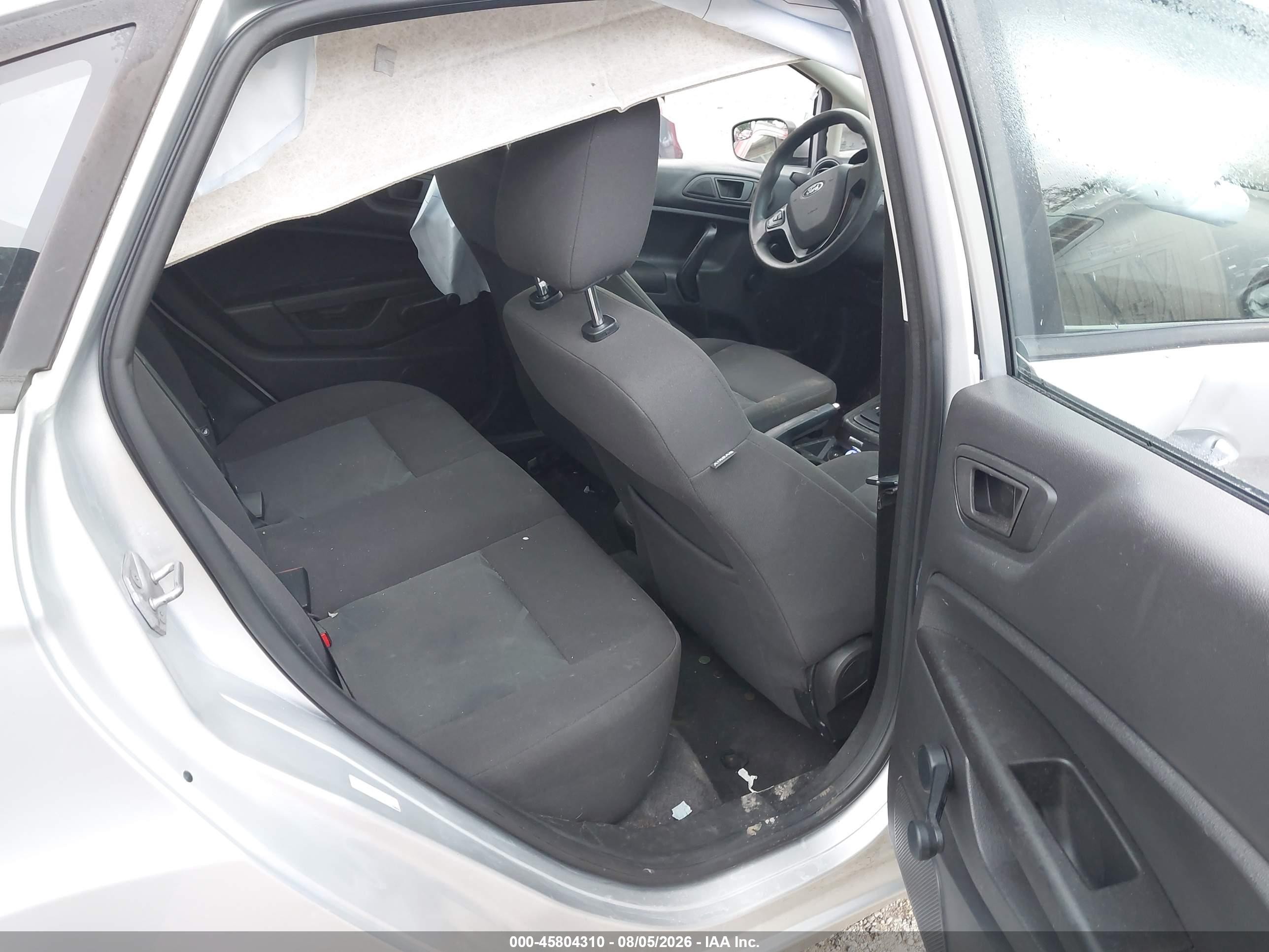 2014 Ford Fiesta S Silver vin: 3FADP4AJ5EM144780