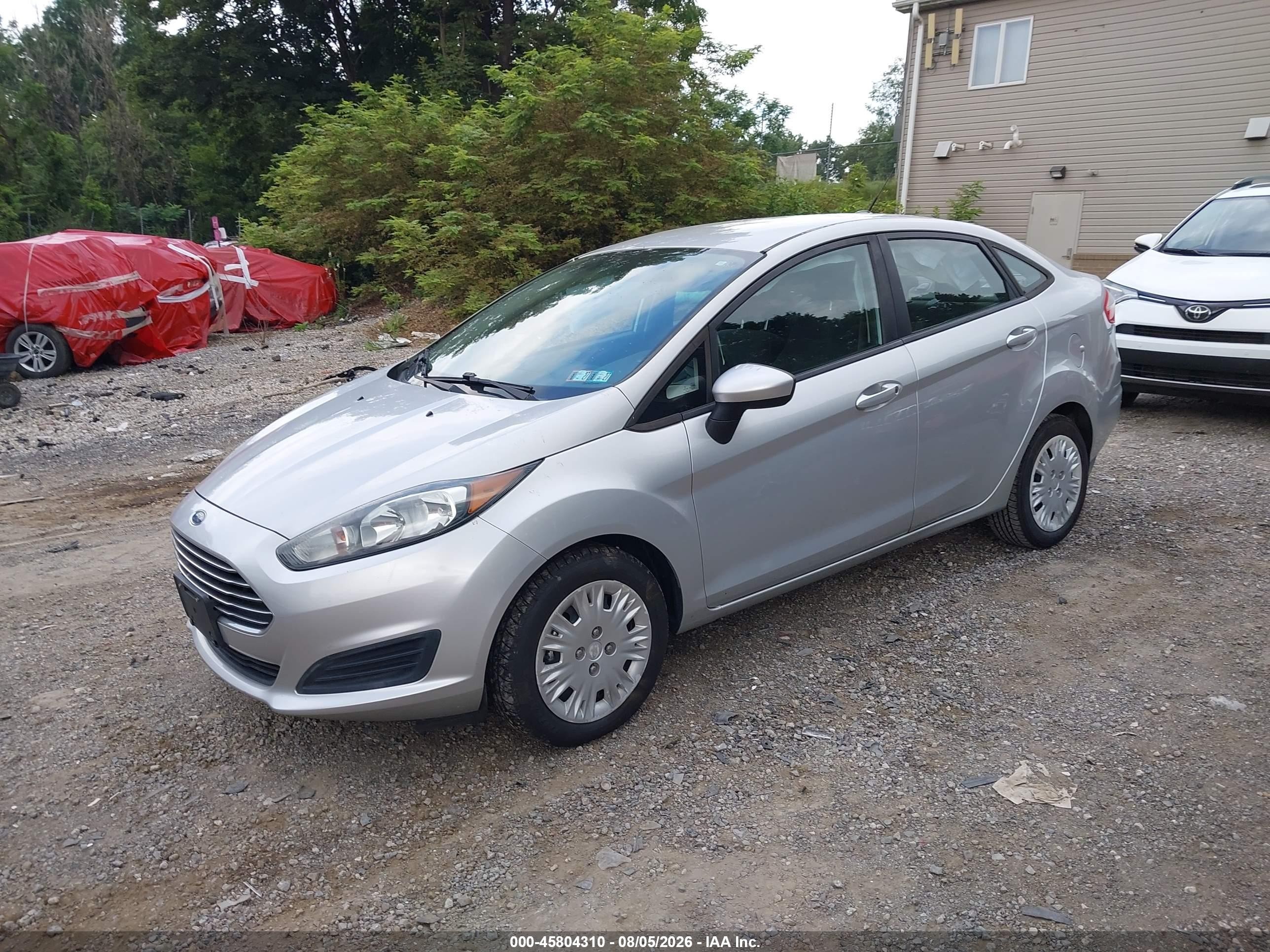 2014 Ford Fiesta S Silver vin: 3FADP4AJ5EM144780