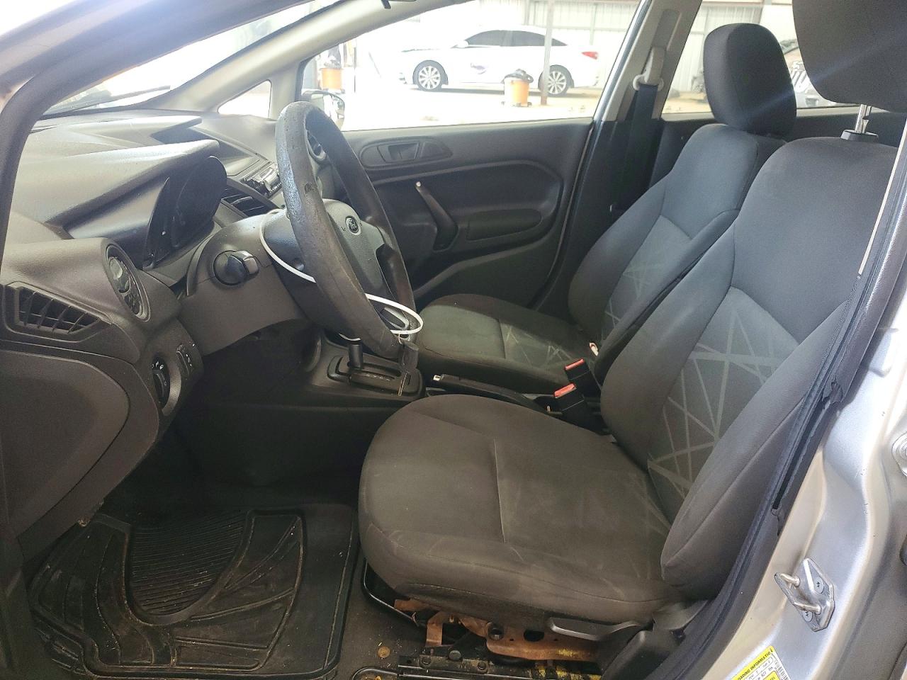 2015 Ford Fiesta S Silver vin: 3FADP4AJ5FM135580