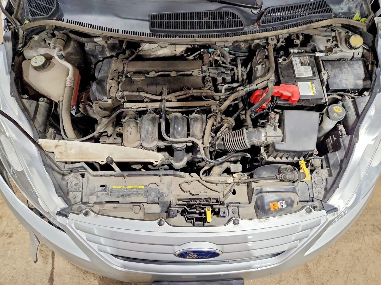 2012 Ford Fiesta S Silver vin: 3FADP4AJ6CM126530