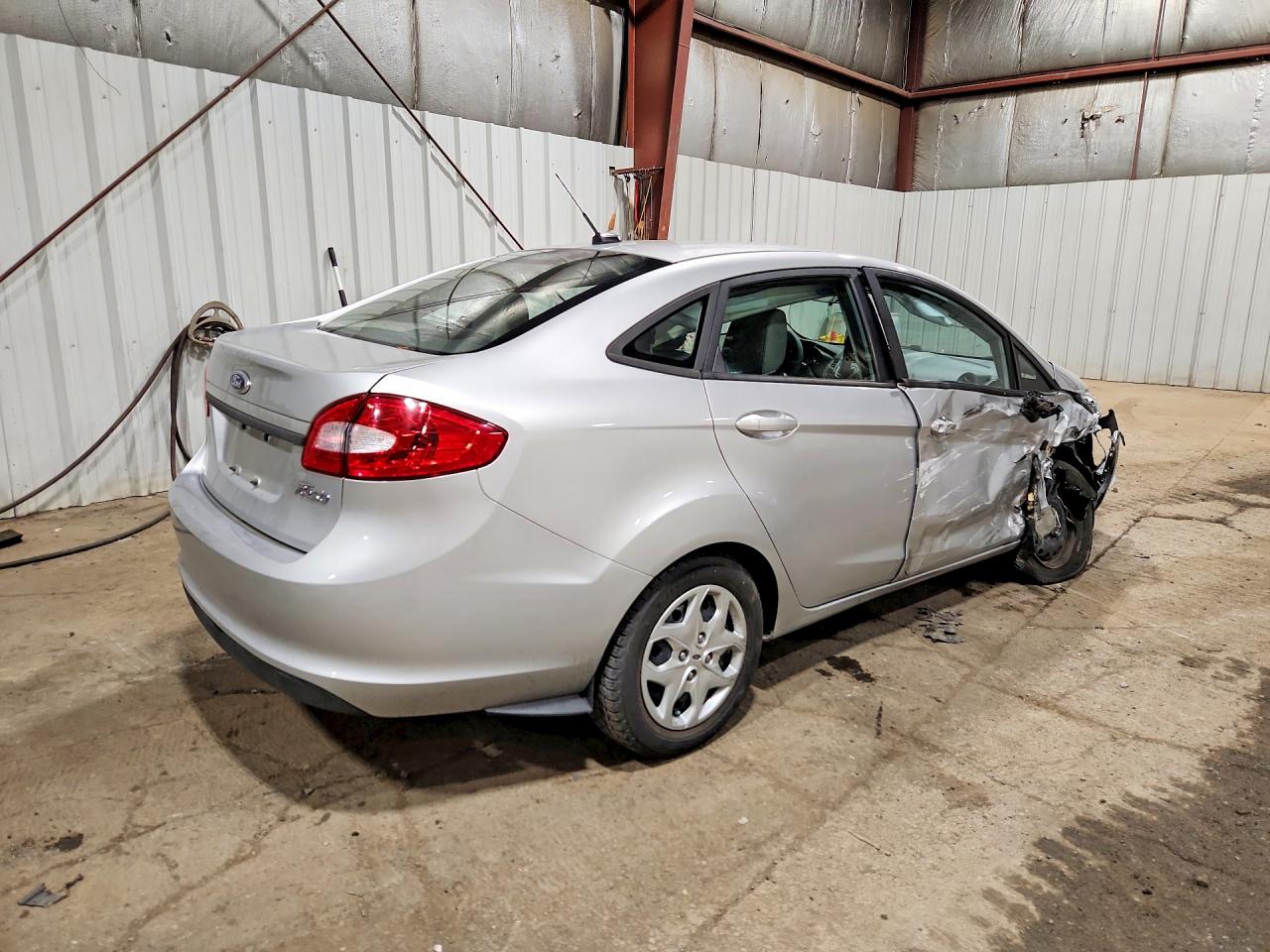 2012 Ford Fiesta S Silver vin: 3FADP4AJ6CM126530