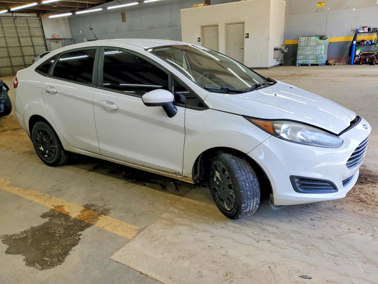 2018 Ford Fiesta S White vin: 3FADP4AJ6JM135693