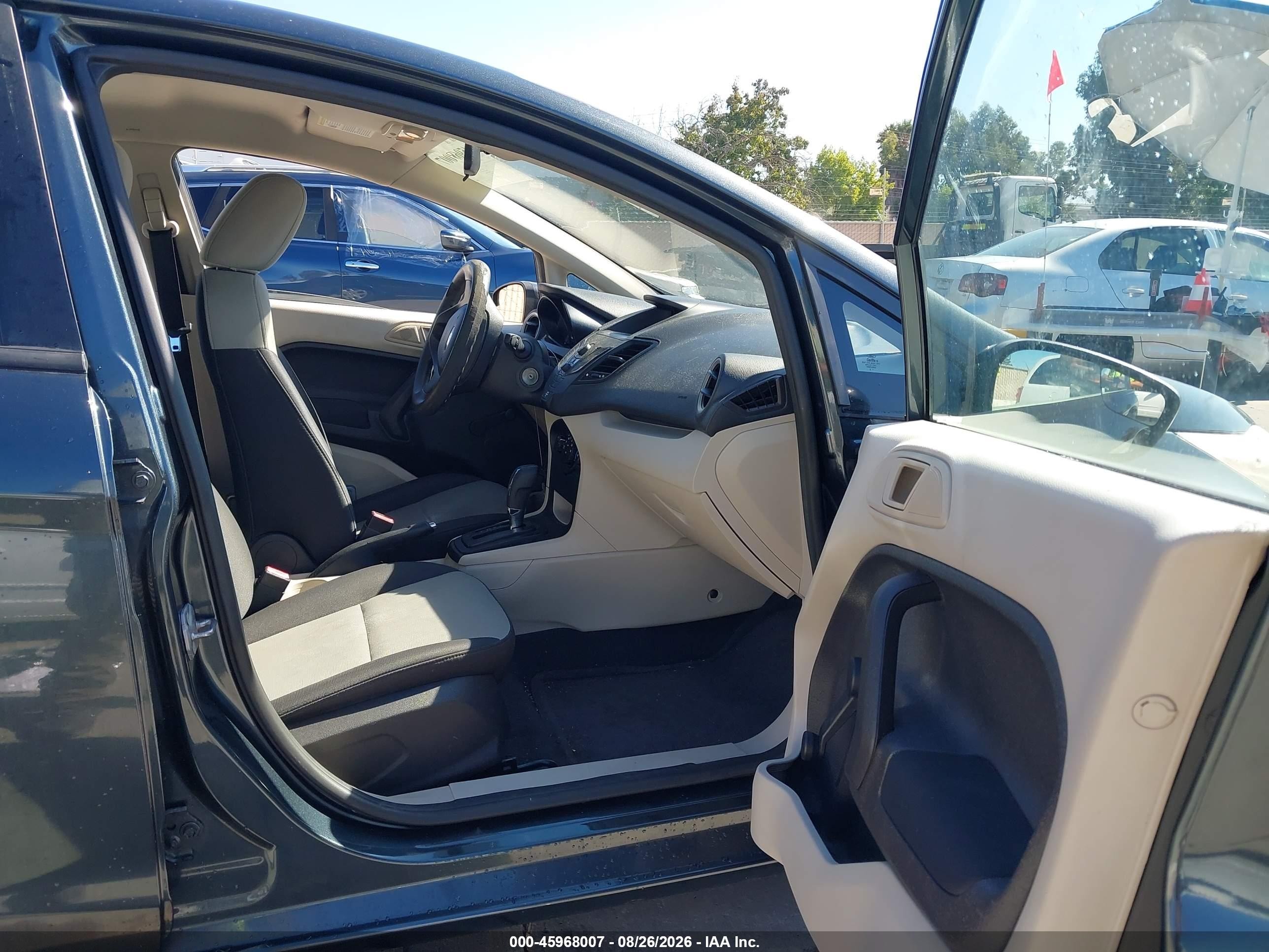 2011 Ford Fiesta S Черный vin: 3FADP4AJ7BM178070