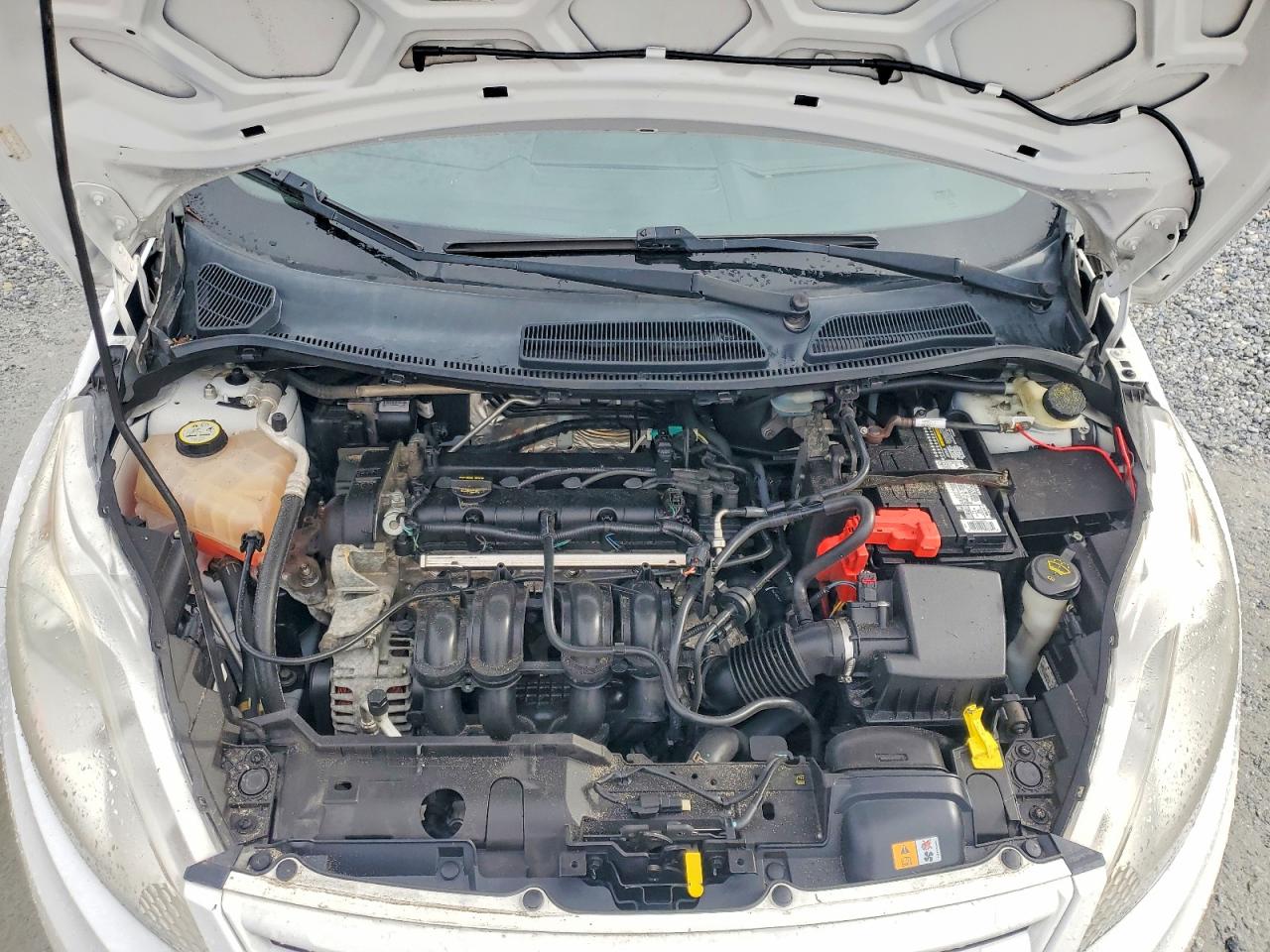 2013 Ford Fiesta S White vin: 3FADP4AJ7DM192019