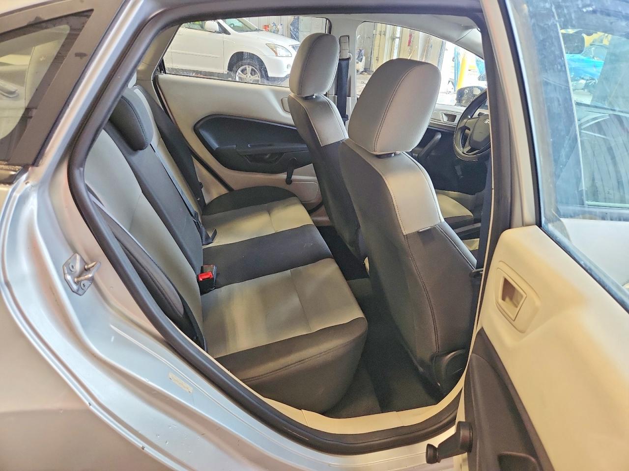 2013 Ford Fiesta S Silver vin: 3FADP4AJ7DM224483