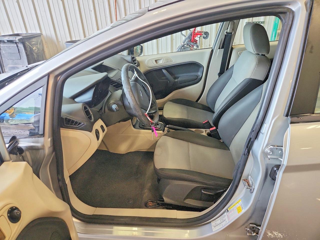 2013 Ford Fiesta S Silver vin: 3FADP4AJ7DM224483