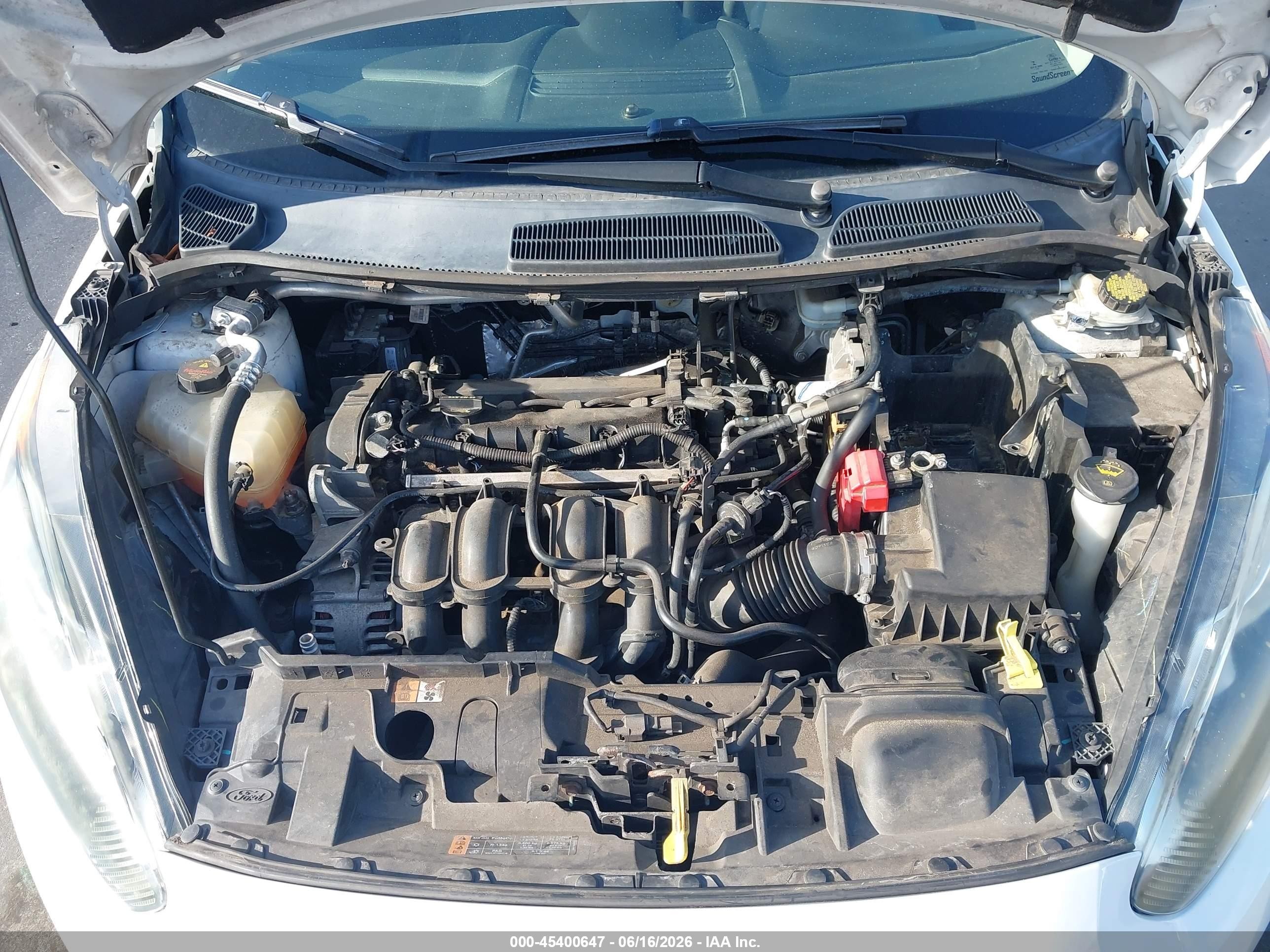 2015 Ford Fiesta S White vin: 3FADP4AJ7FM210652