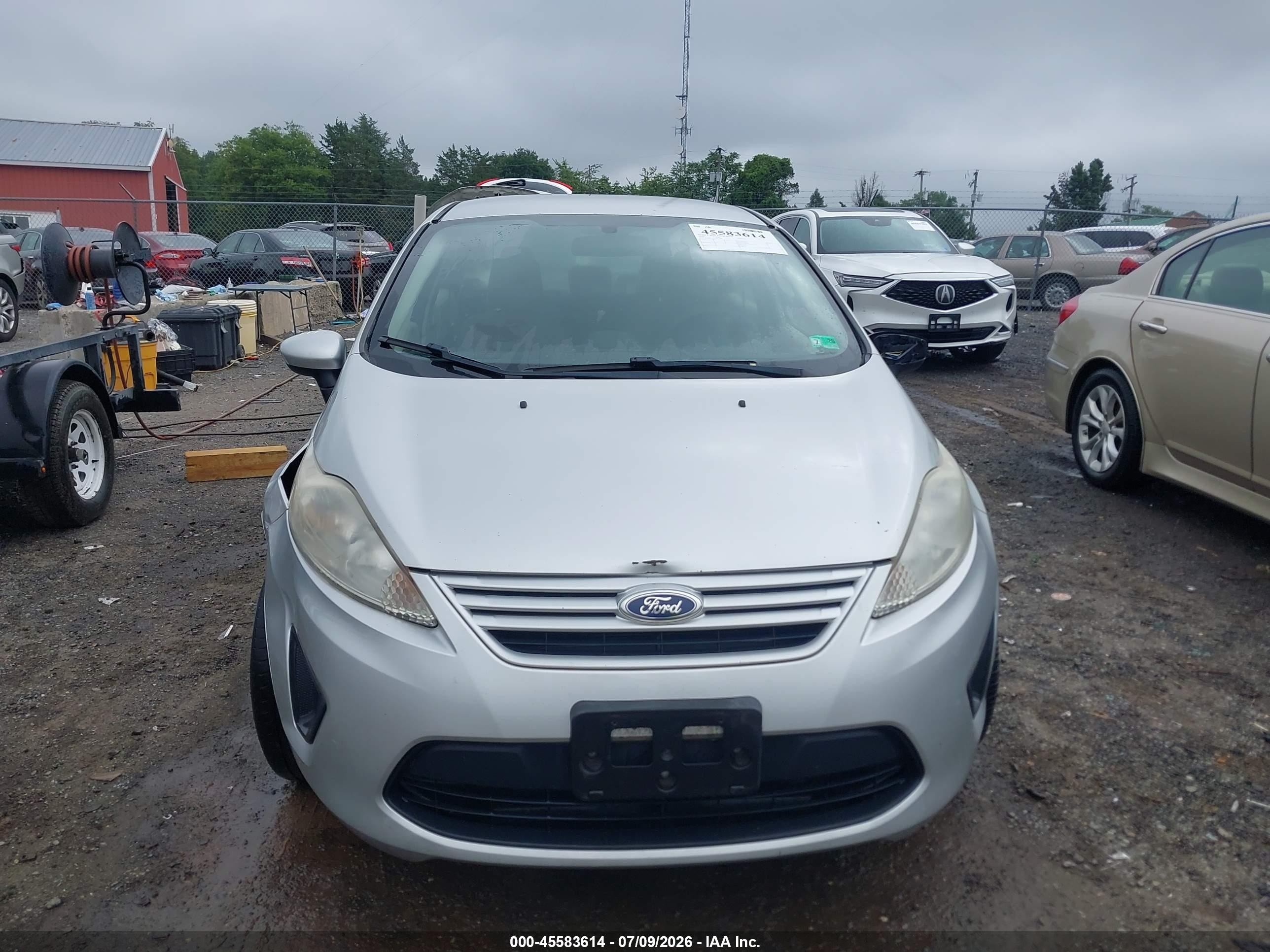 2012 Ford Fiesta S Silver vin: 3FADP4AJ8CM170092