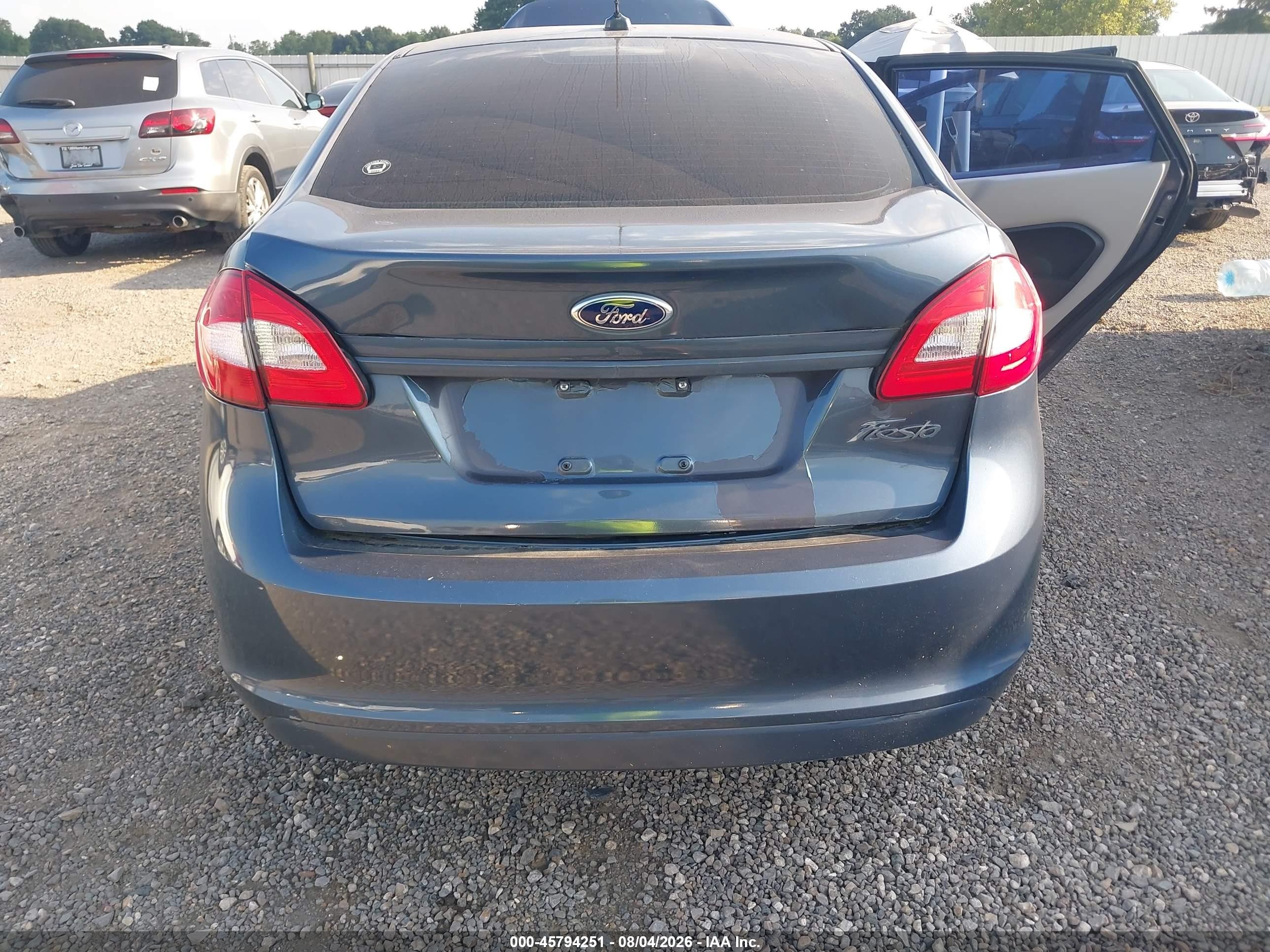 2013 Ford Fiesta S Blue vin: 3FADP4AJ8DM107219