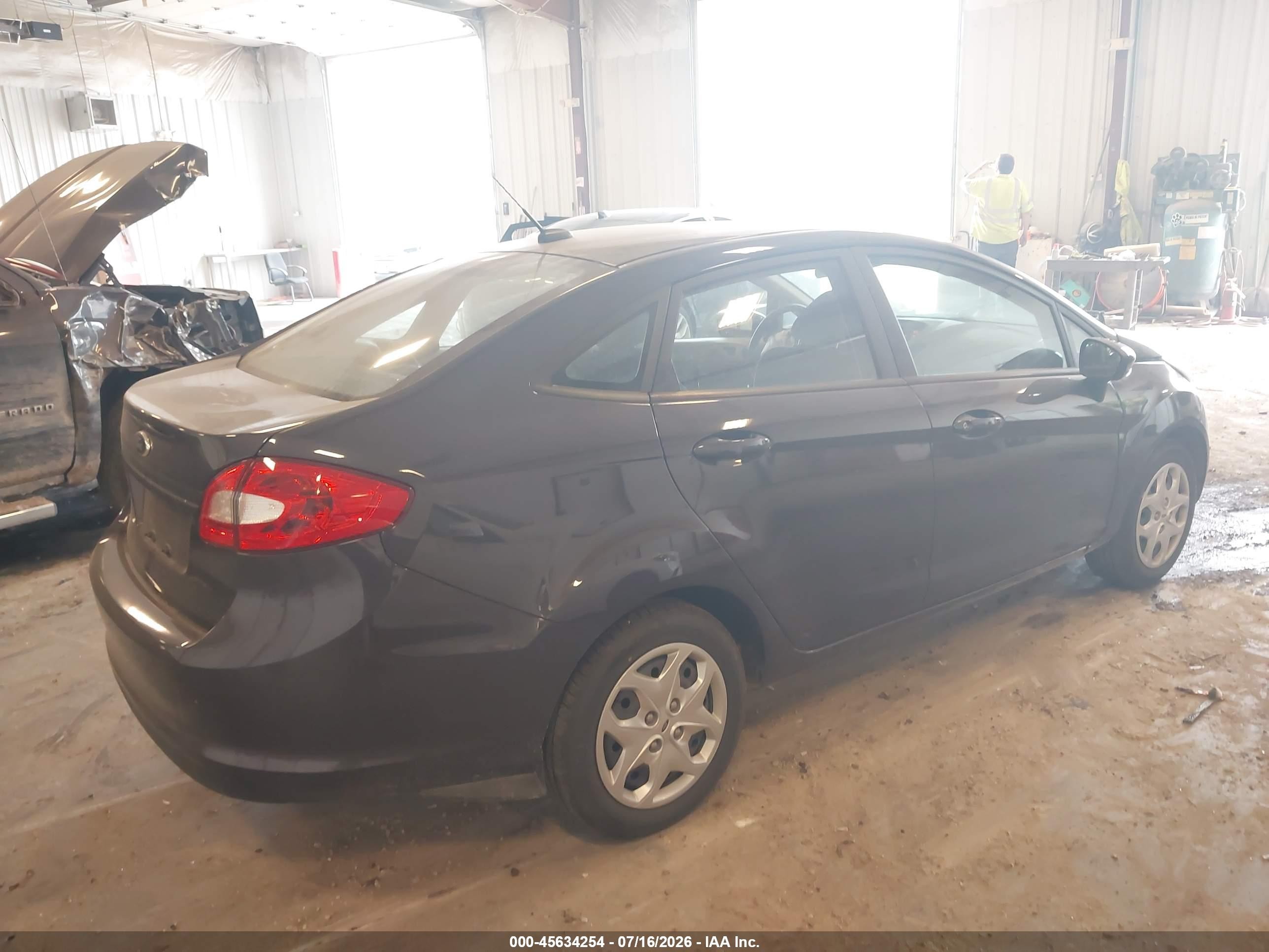 2013 Ford Fiesta S Purple vin: 3FADP4AJ8DM172037