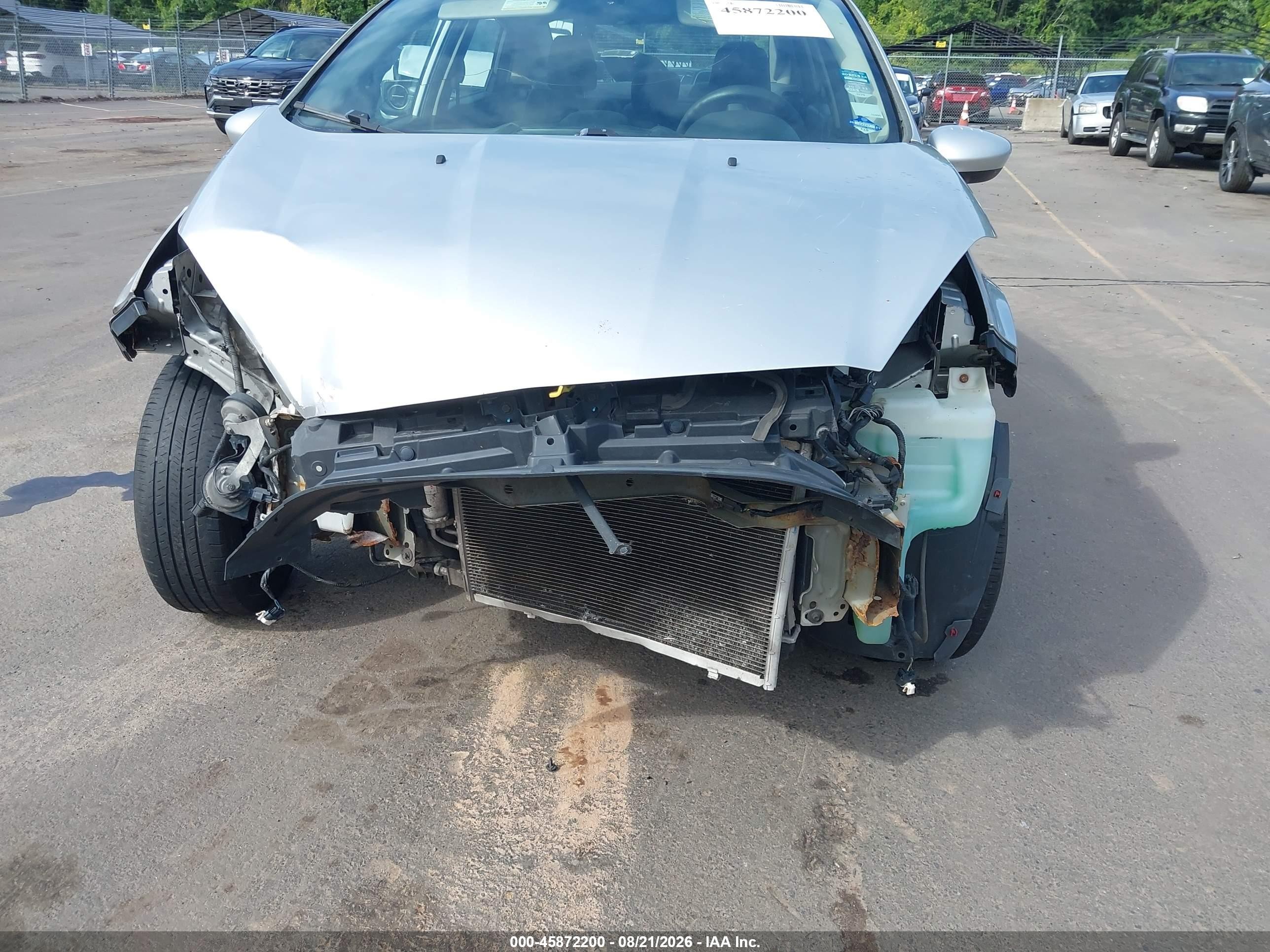 2014 Ford Fiesta S Silver vin: 3FADP4AJ8EM156261