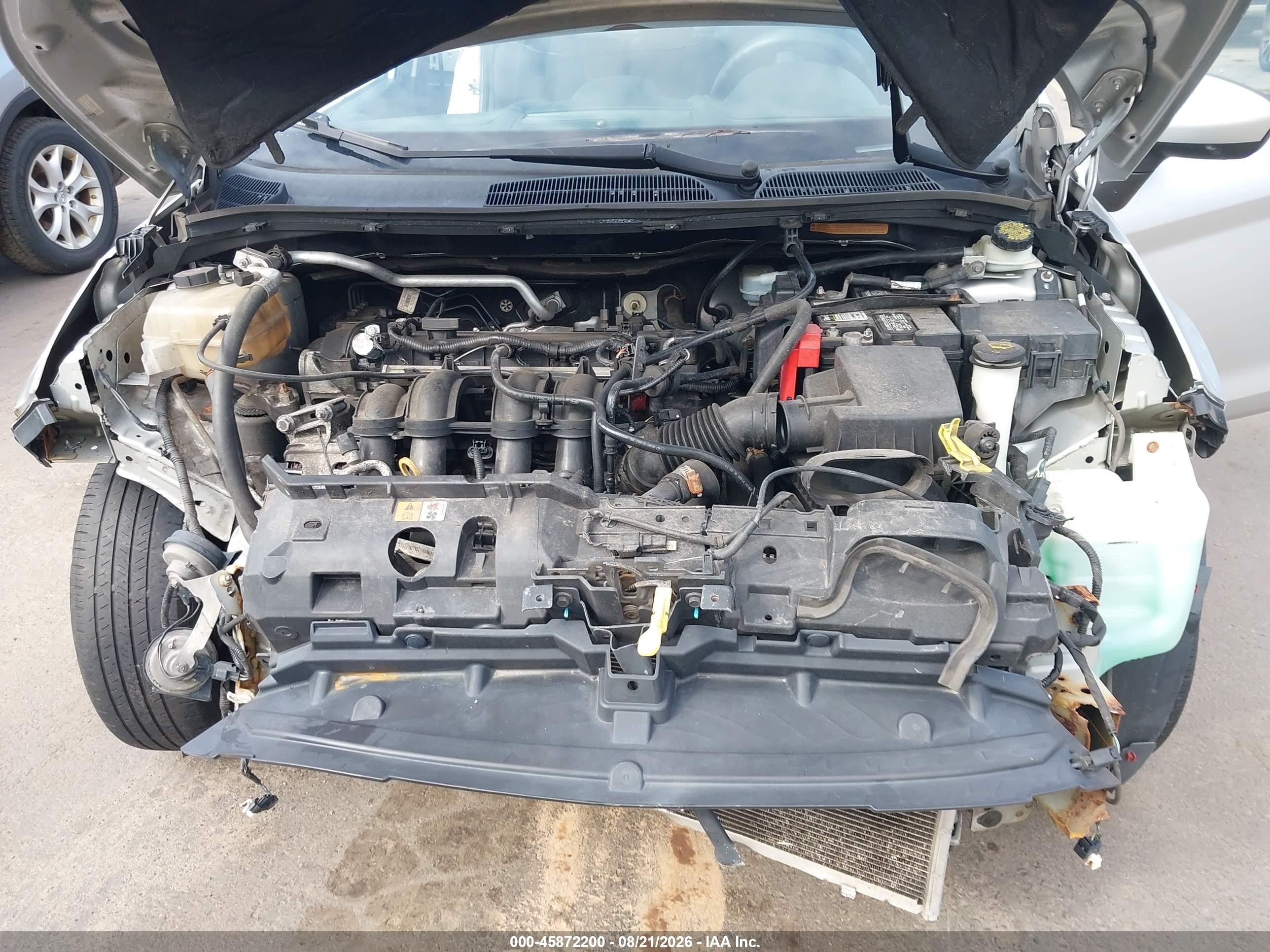 2014 Ford Fiesta S Silver vin: 3FADP4AJ8EM156261