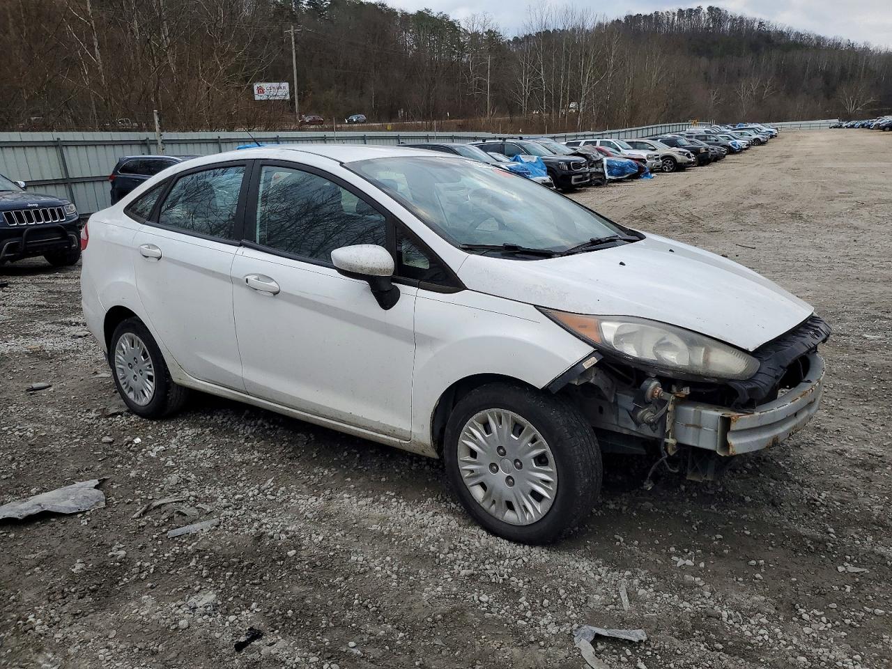 2015 Ford Fiesta S White vin: 3FADP4AJ8FM153006