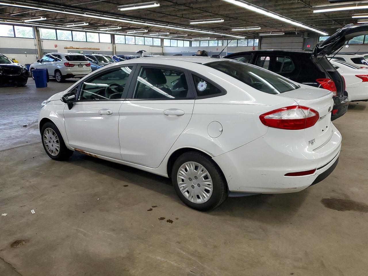 2015 Ford Fiesta S White vin: 3FADP4AJ8FM202995