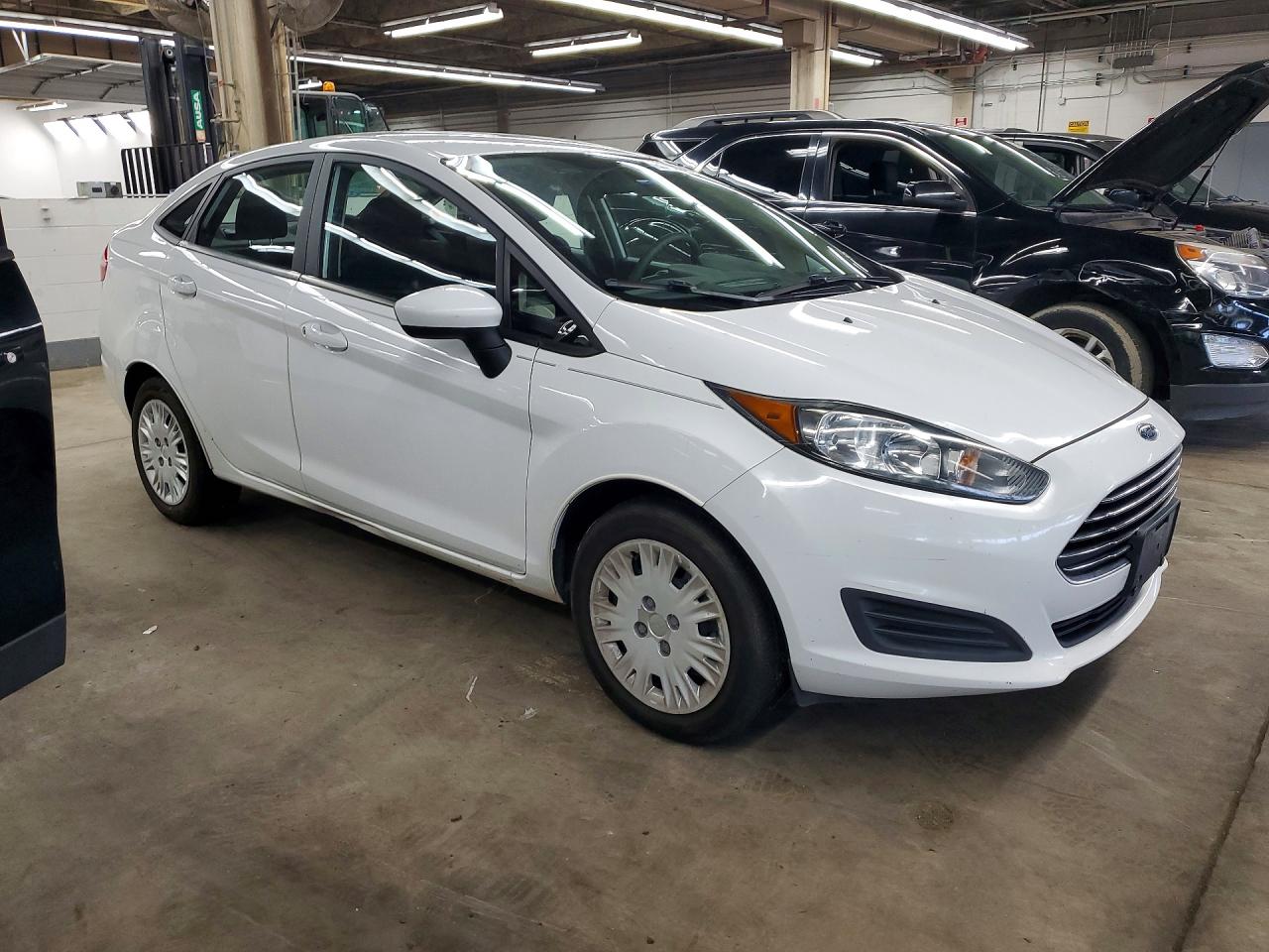 2015 Ford Fiesta S White vin: 3FADP4AJ8FM202995