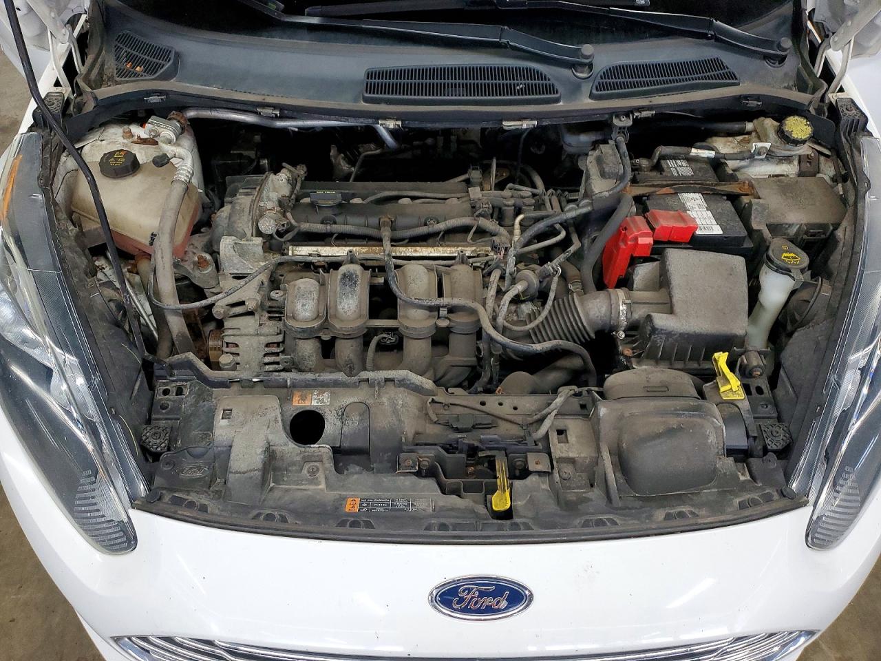 2015 Ford Fiesta S White vin: 3FADP4AJ8FM202995