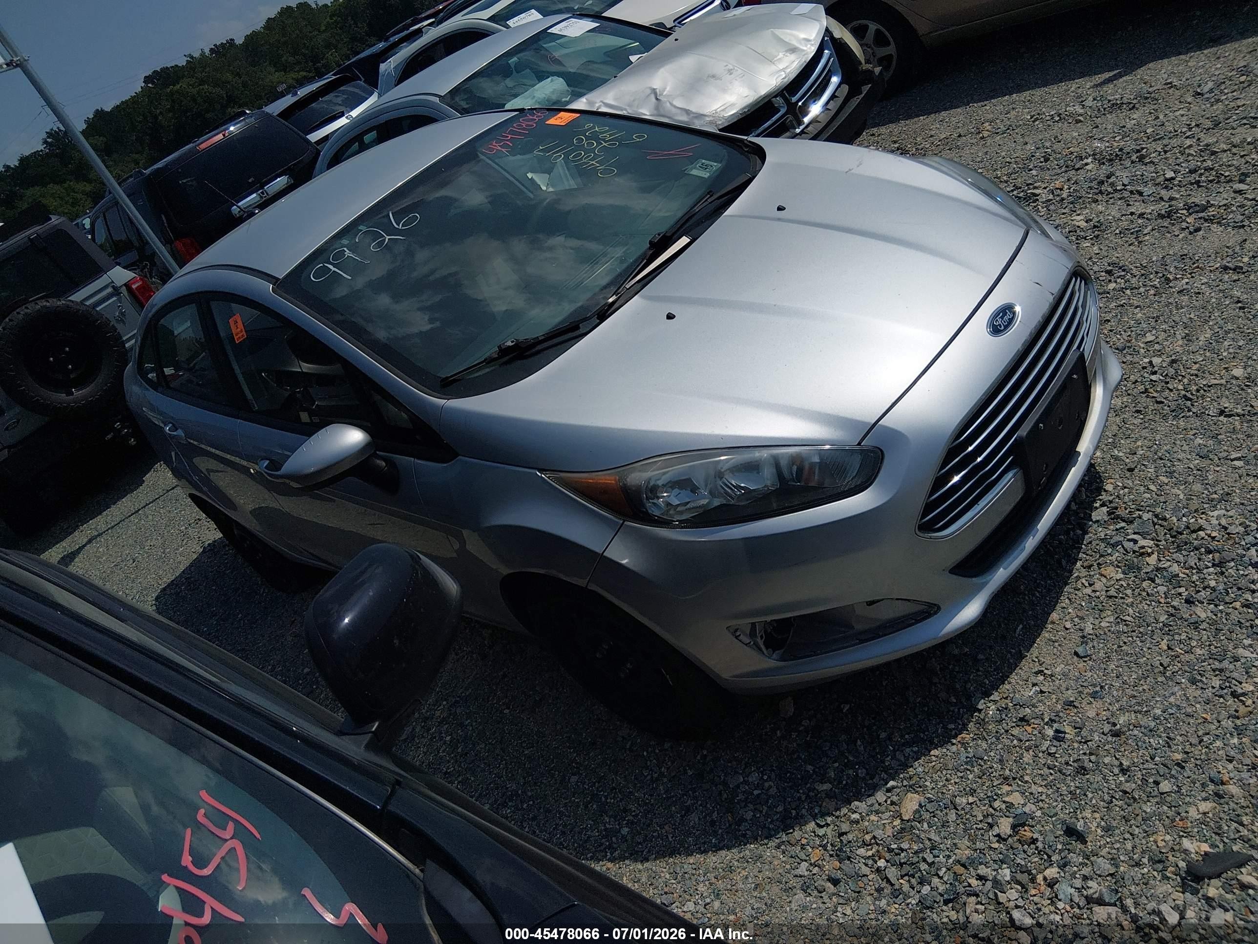 2015 Ford Fiesta S Silver vin: 3FADP4AJ8FM219926