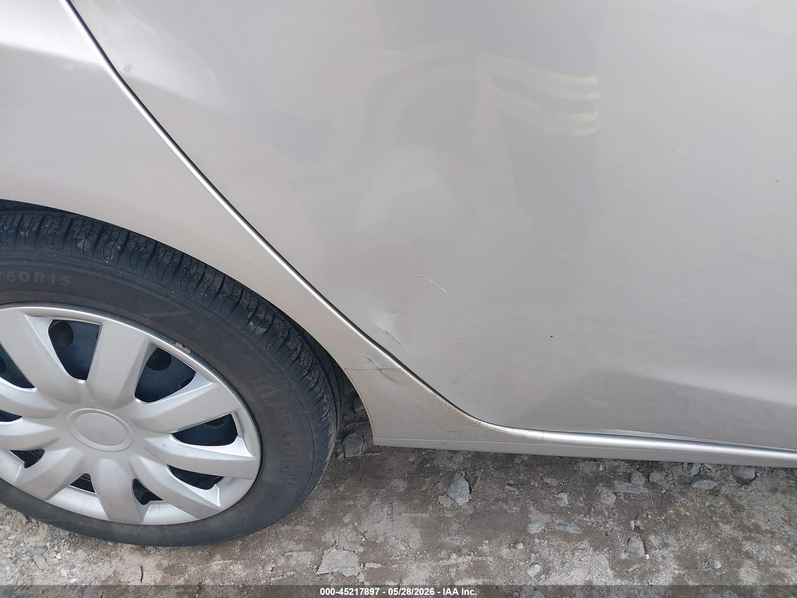 2011 Ford Fiesta S Silver vin: 3FADP4AJ9BM127203