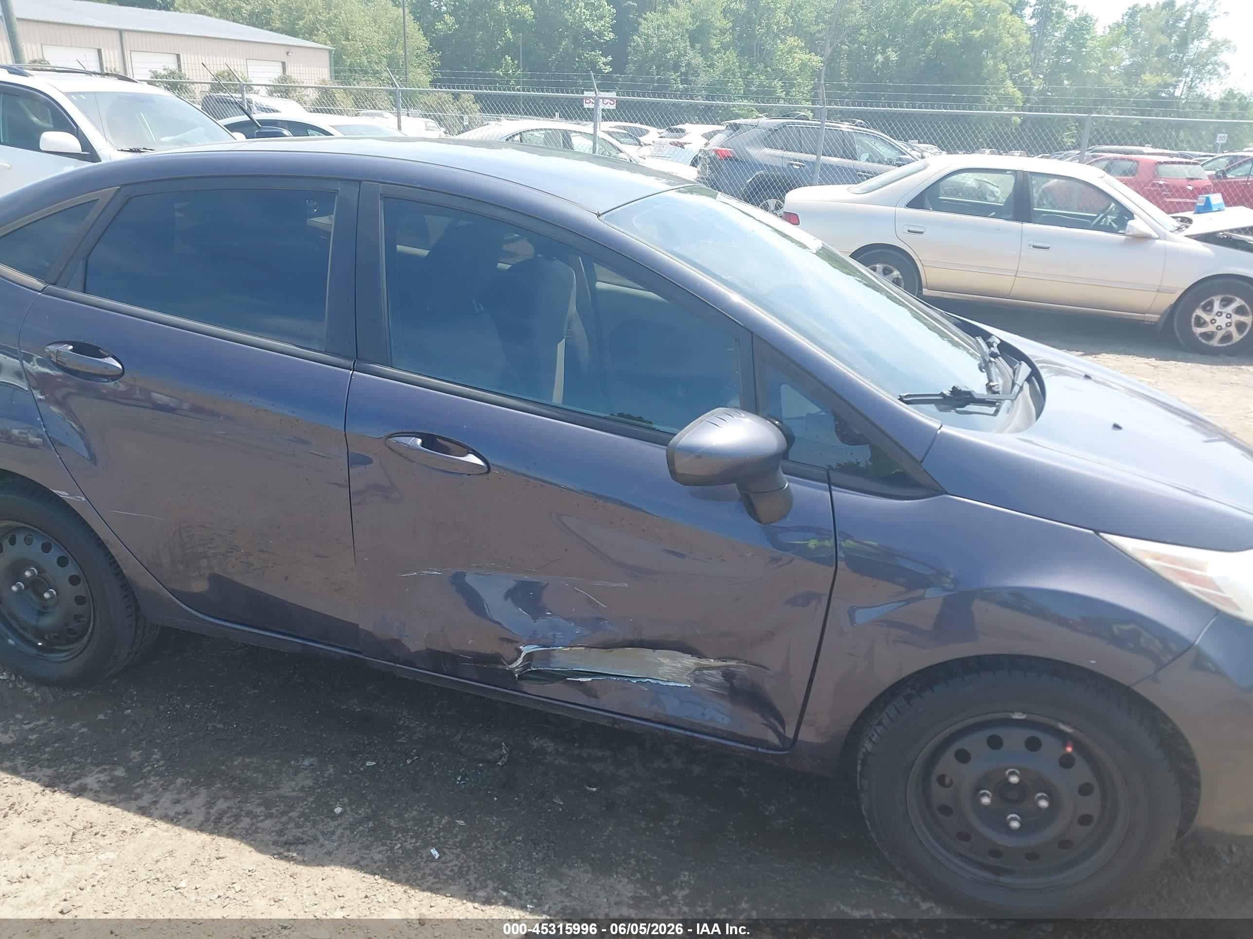 2013 Ford Fiesta S Gray vin: 3FADP4AJ9DM149396