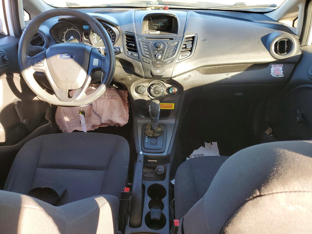 2014 Ford Fiesta S White vin: 3FADP4AJ9EM200929
