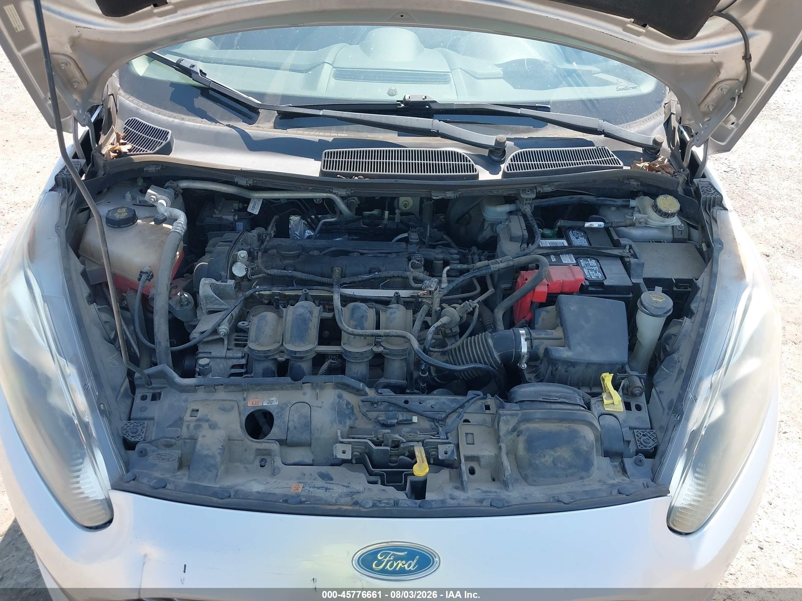 2014 Ford Fiesta S Серебряный vin: 3FADP4AJ9EM211929