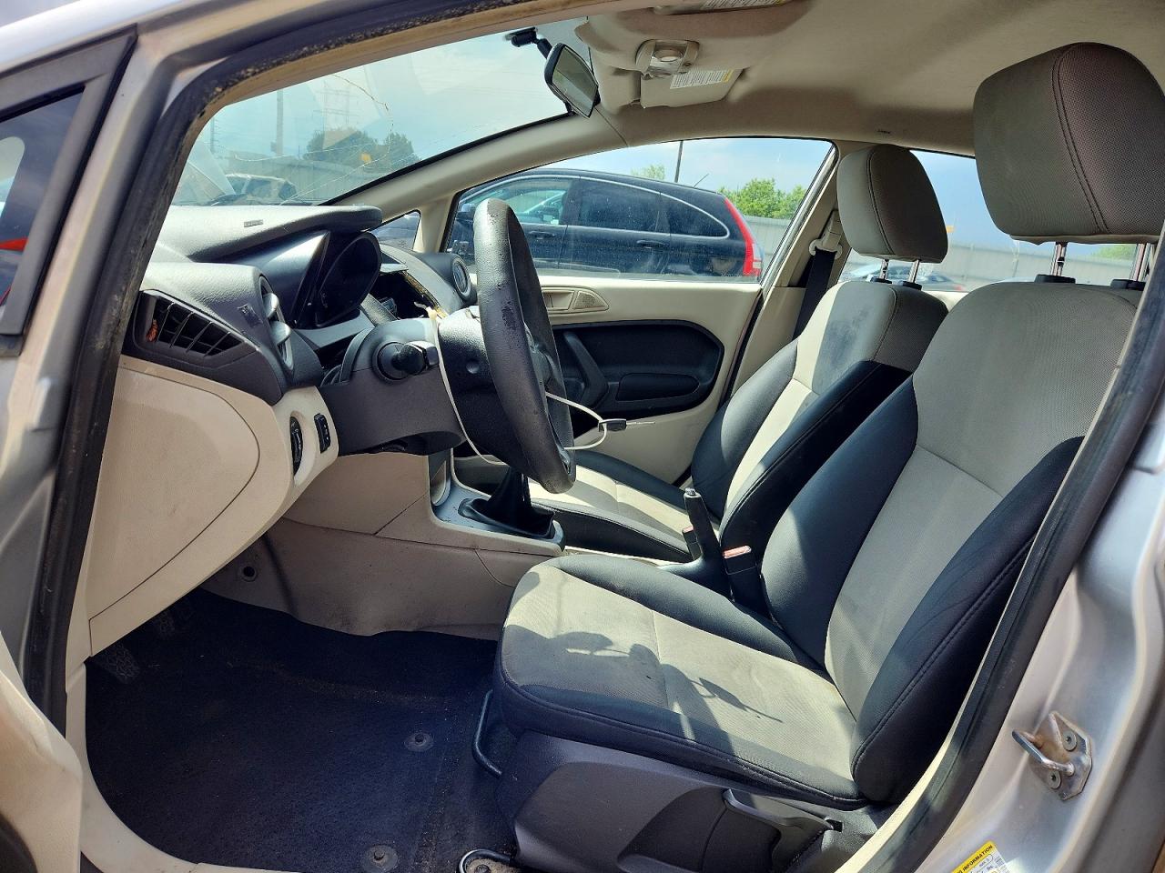 2012 Ford Fiesta S Silver vin: 3FADP4AJXCM111903