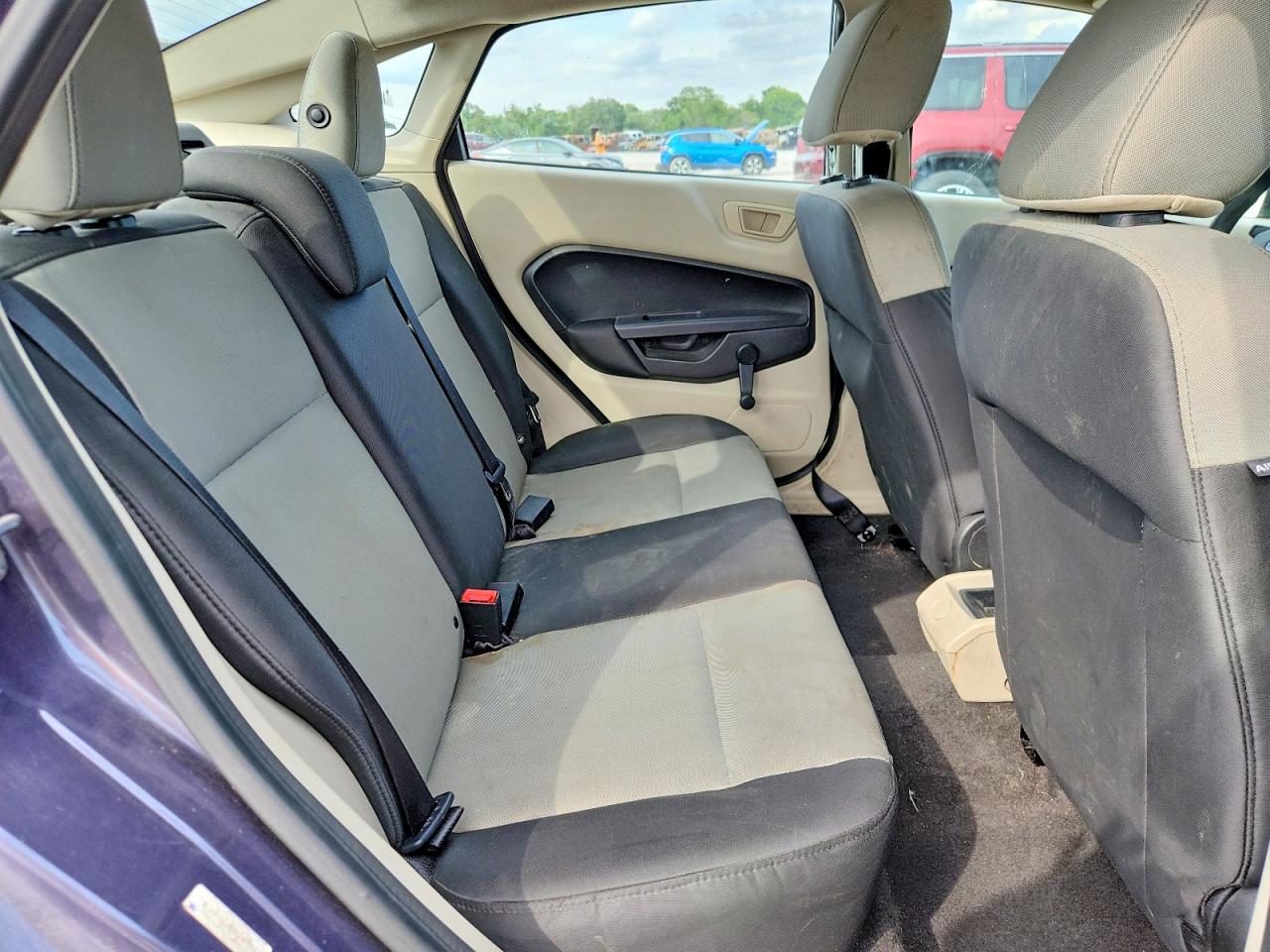 2013 Ford Fiesta Purple vin: 3FADP4AJXDM149875