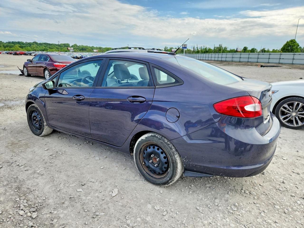 2013 Ford Fiesta Purple vin: 3FADP4AJXDM149875