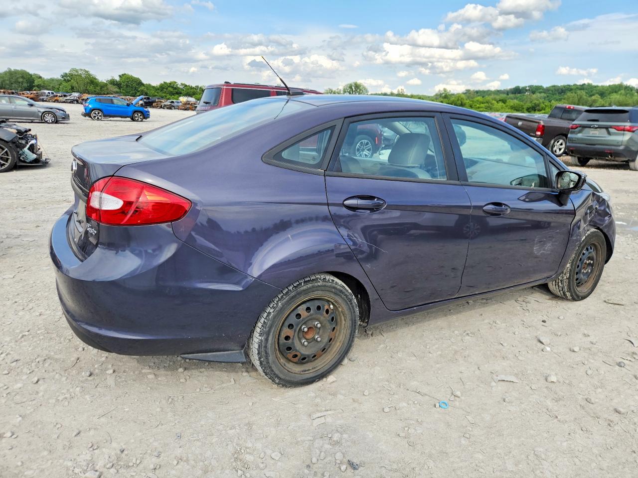 2013 Ford Fiesta Purple vin: 3FADP4AJXDM149875