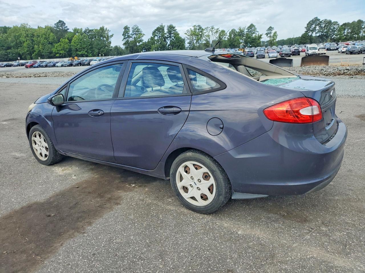 2013 Ford Fiesta S Серый vin: 3FADP4AJXDM220640