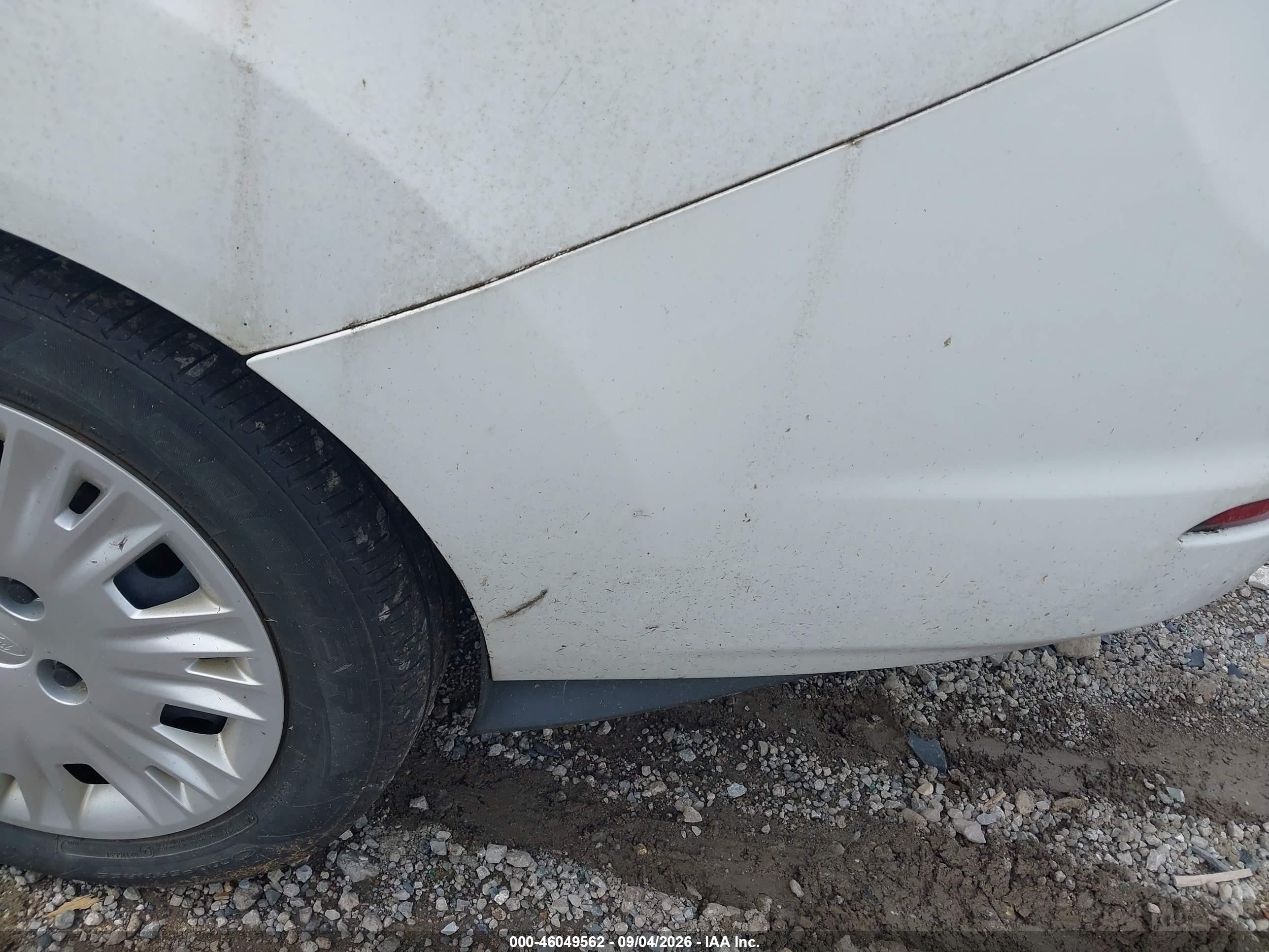 2014 Ford Fiesta S White vin: 3FADP4AJXEM153667