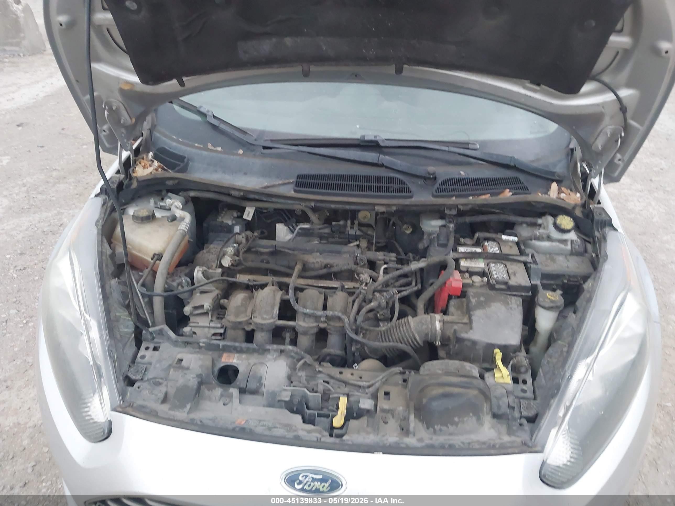 2018 Ford Fiesta S Silver vin: 3FADP4AJXJM142694