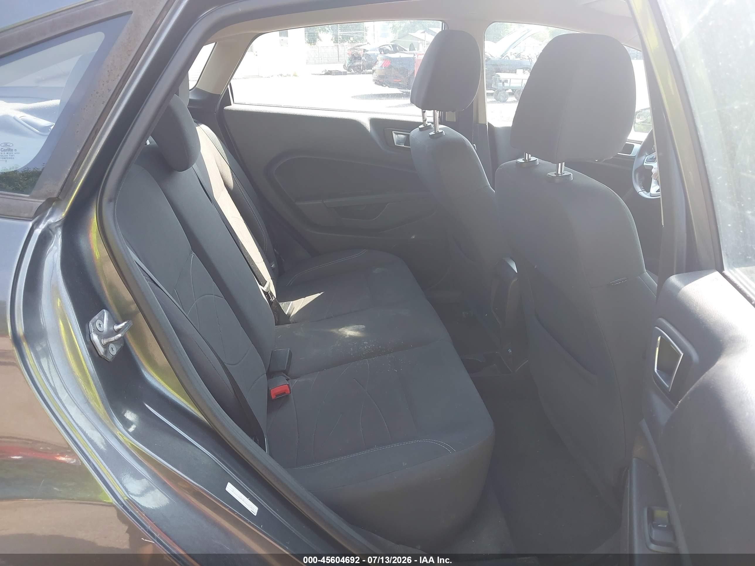 2015 Ford Fiesta Se Gray vin: 3FADP4BE0FM189998